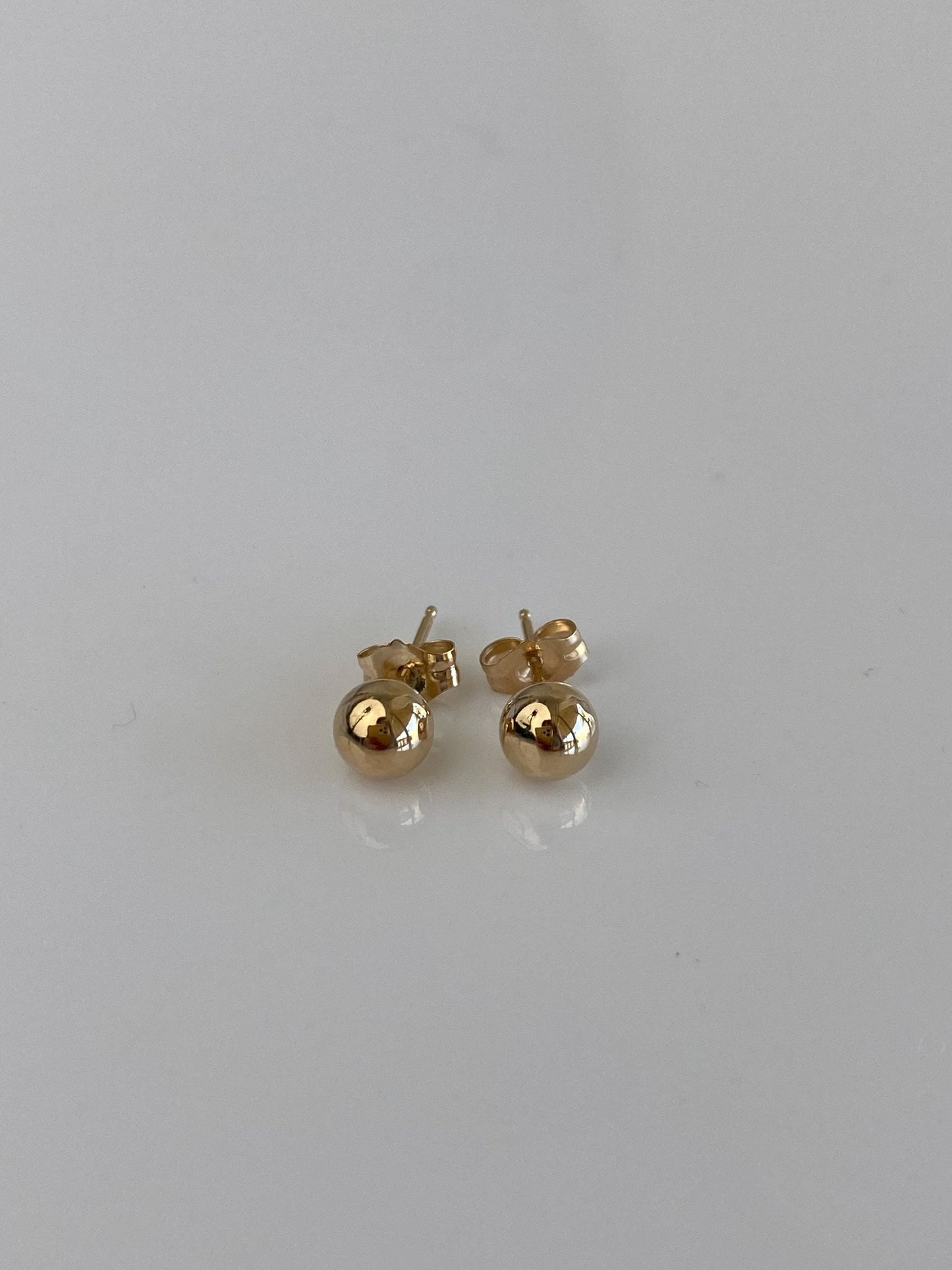 Vintage 14k Yellow Gold Ball Stud Earrings