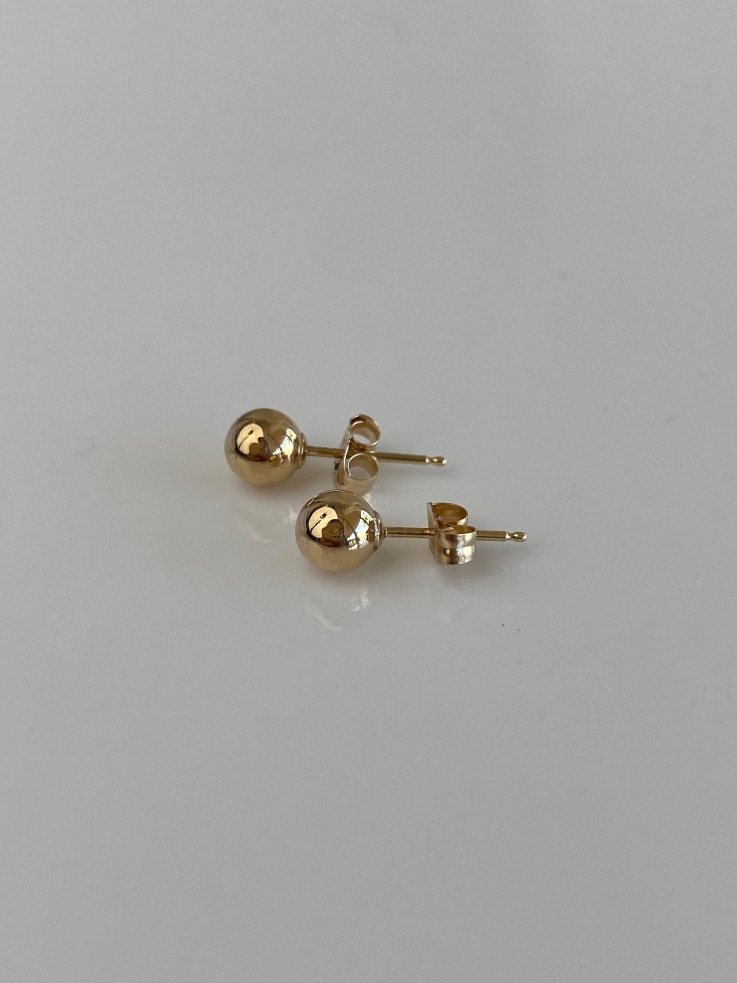 Vintage 14k Yellow Gold Ball Stud Earrings