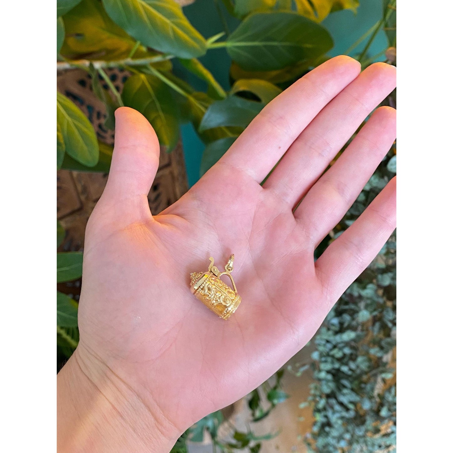 Vintage Solid  14k Yellow Gold Floral Designed Beer Stein Charm