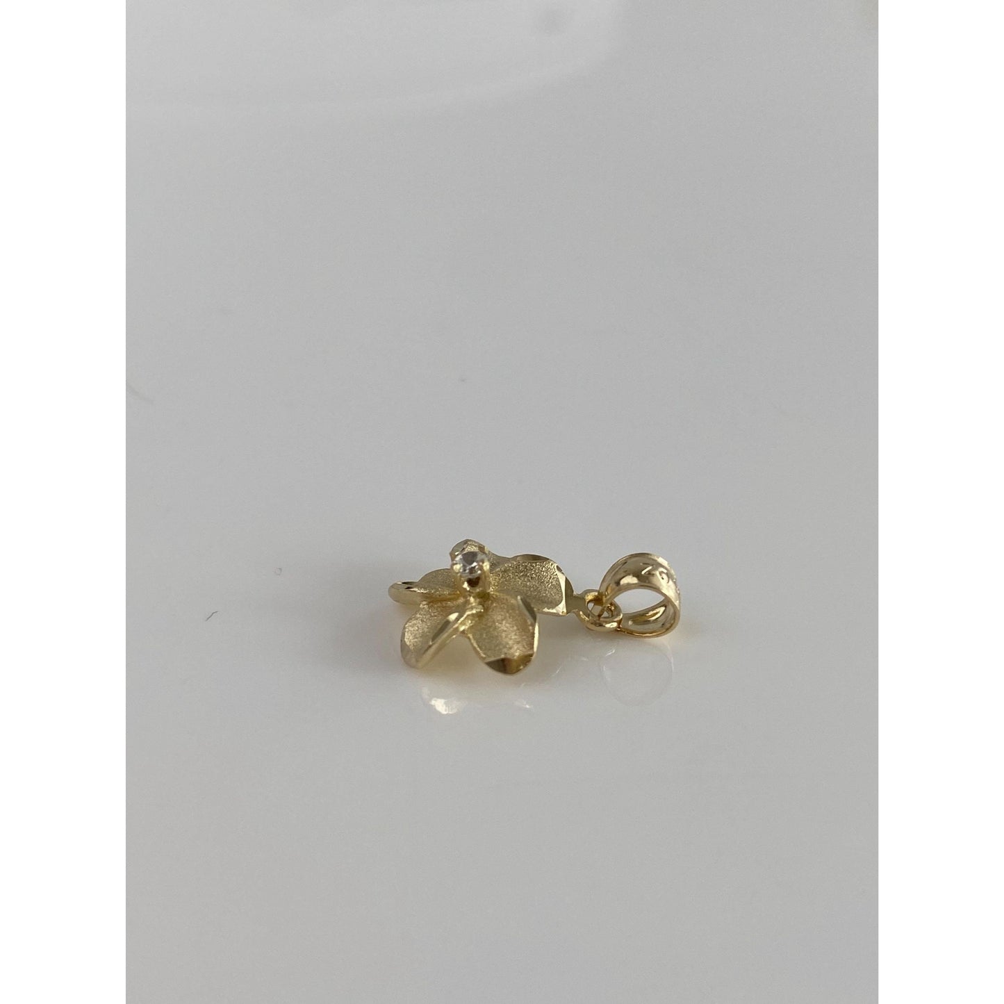 Vintage Solid 14k Yellow Gold Cubic Zirconia Flower Charm