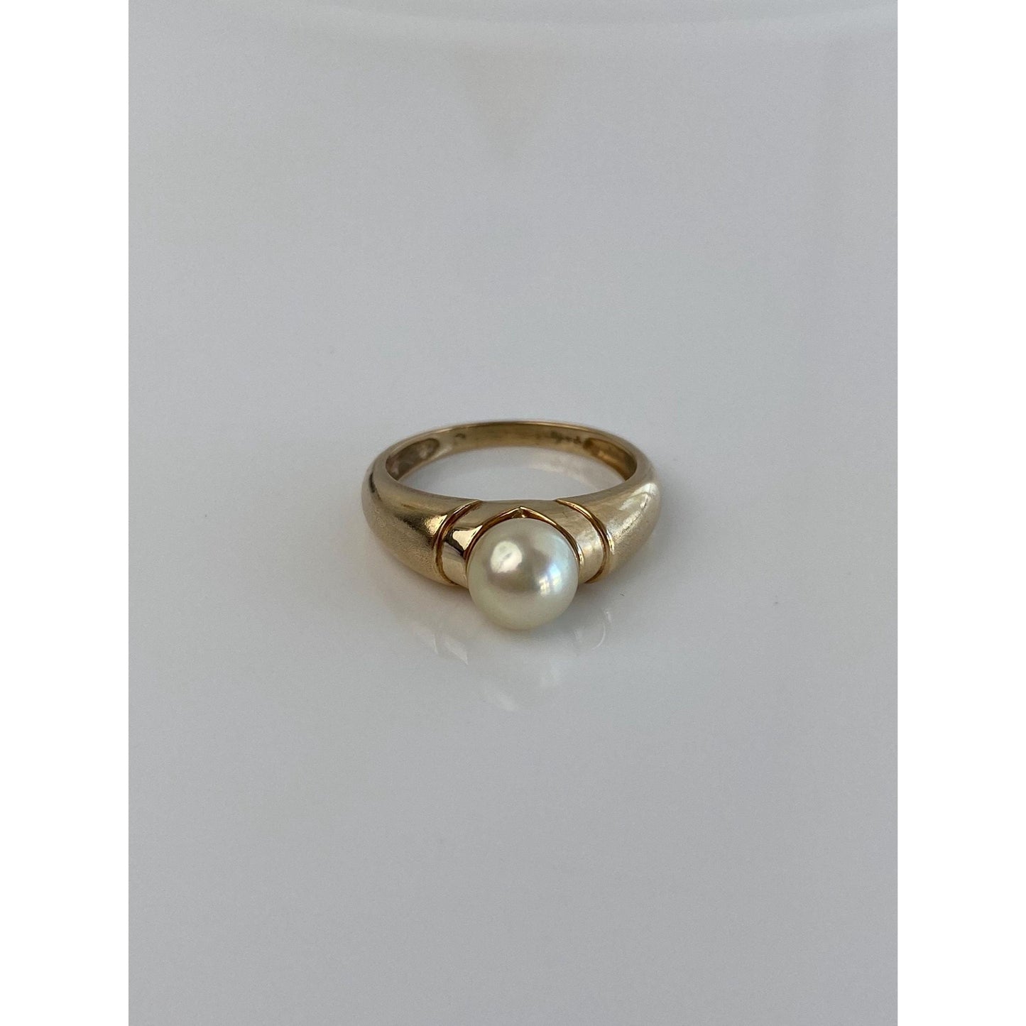 Vintage Solid 10k Yellow Gold Pearl Ring - Size 7.5