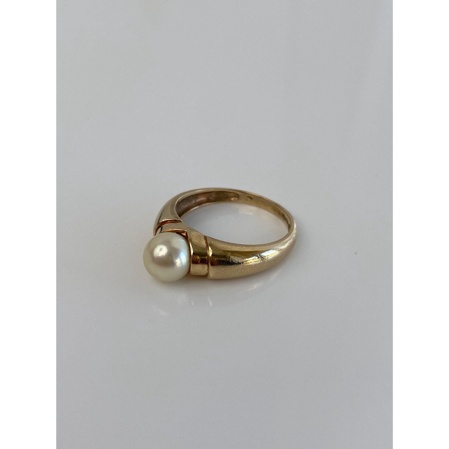 Vintage Solid 10k Yellow Gold Pearl Ring - Size 7.5