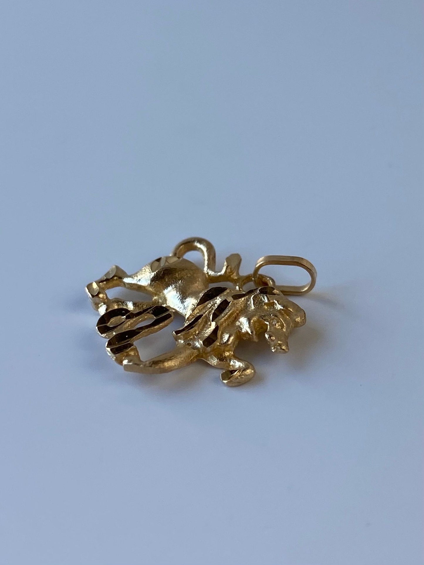 Vintage Solid 14k Yellow Gold Leo Lion Charm