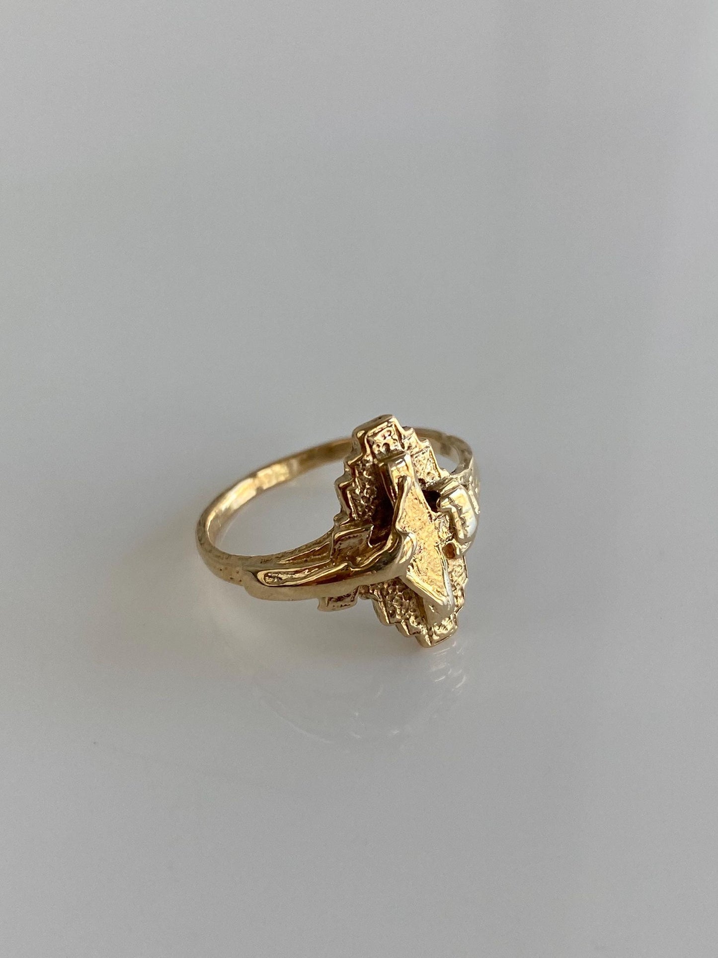 Vintage Solid 10k Yellow Gold Crucifix Cross Ring - Size 6.25