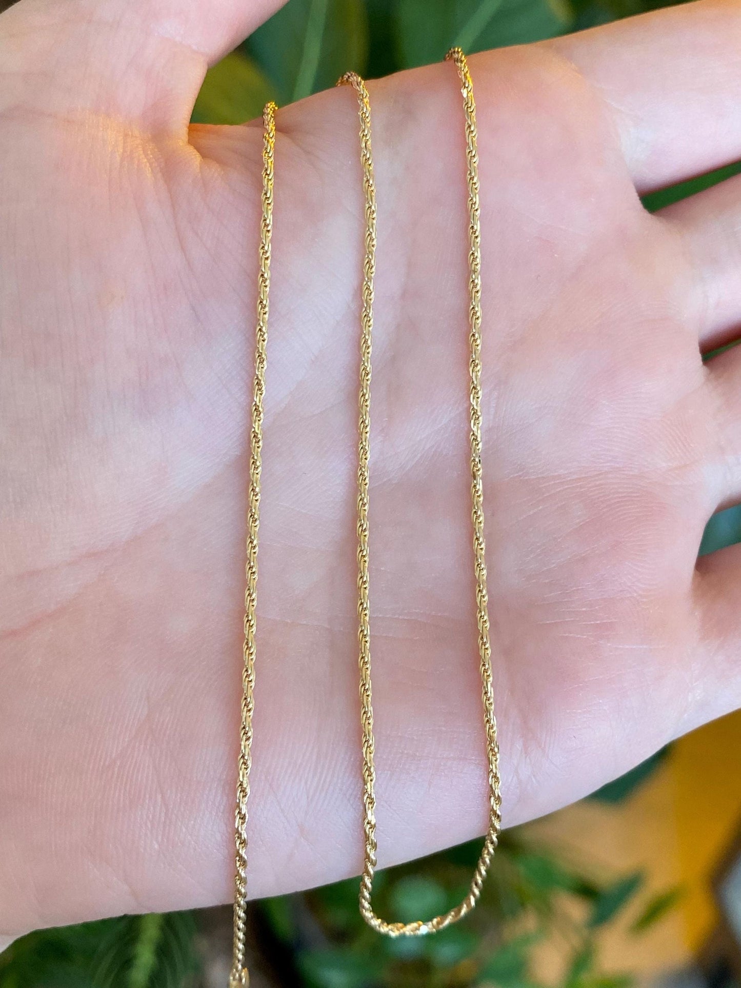 Vintage Solid 14k Yellow Gold Slim Twist Rope Chain Necklace - 18 inches