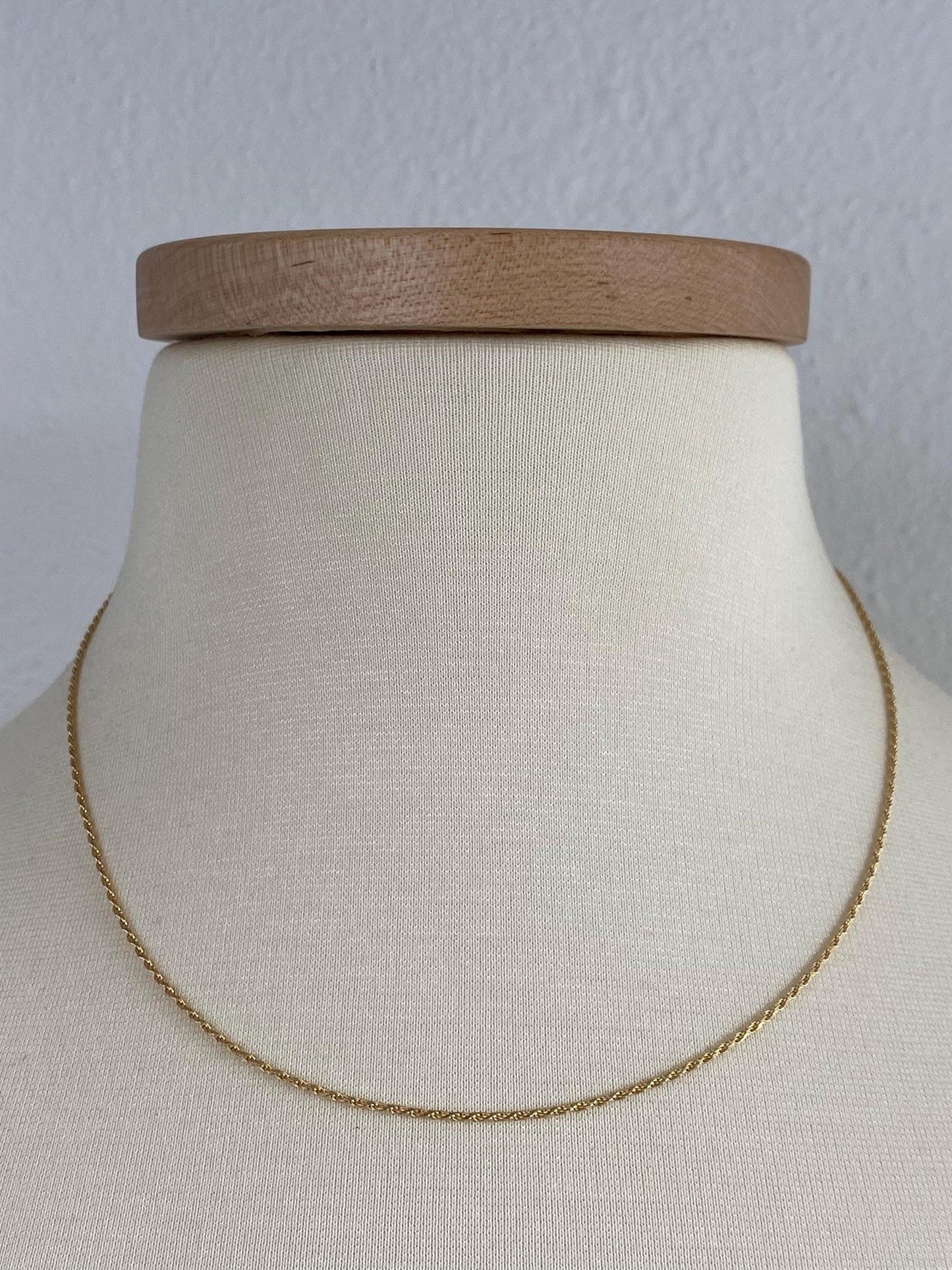 Vintage Solid 14k Yellow Gold Slim Twist Rope Chain Necklace - 18 inches