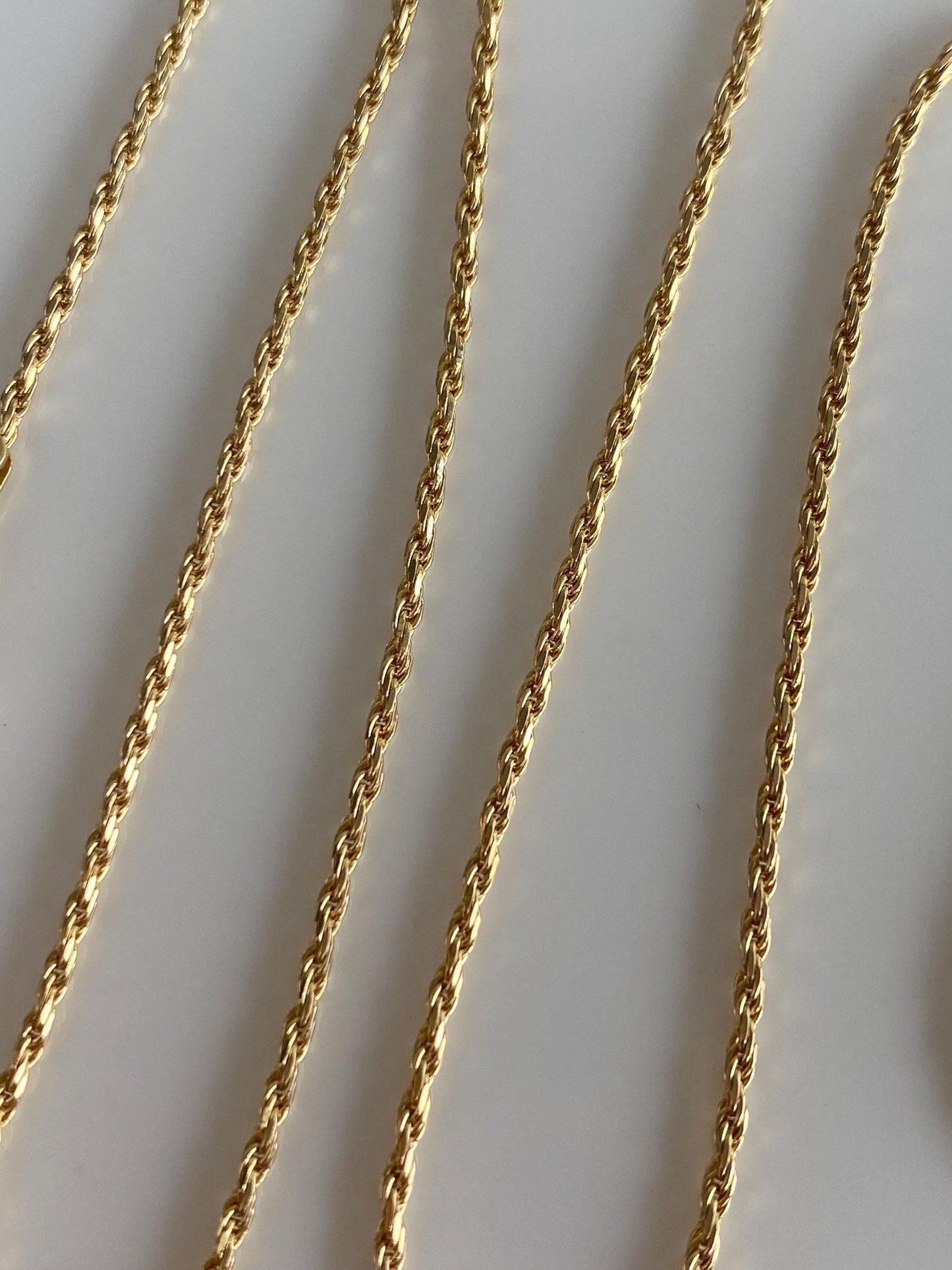 Vintage Solid 14k Yellow Gold Slim Twist Rope Chain Necklace - 18 inches