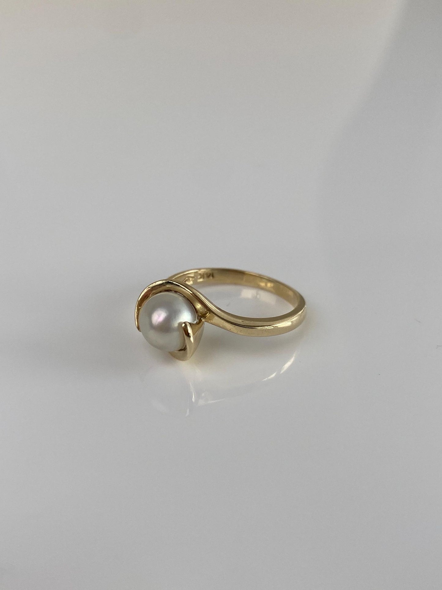Vintage Solid 14k Yellow Gold Pearl Twist Ring - Size 5.25