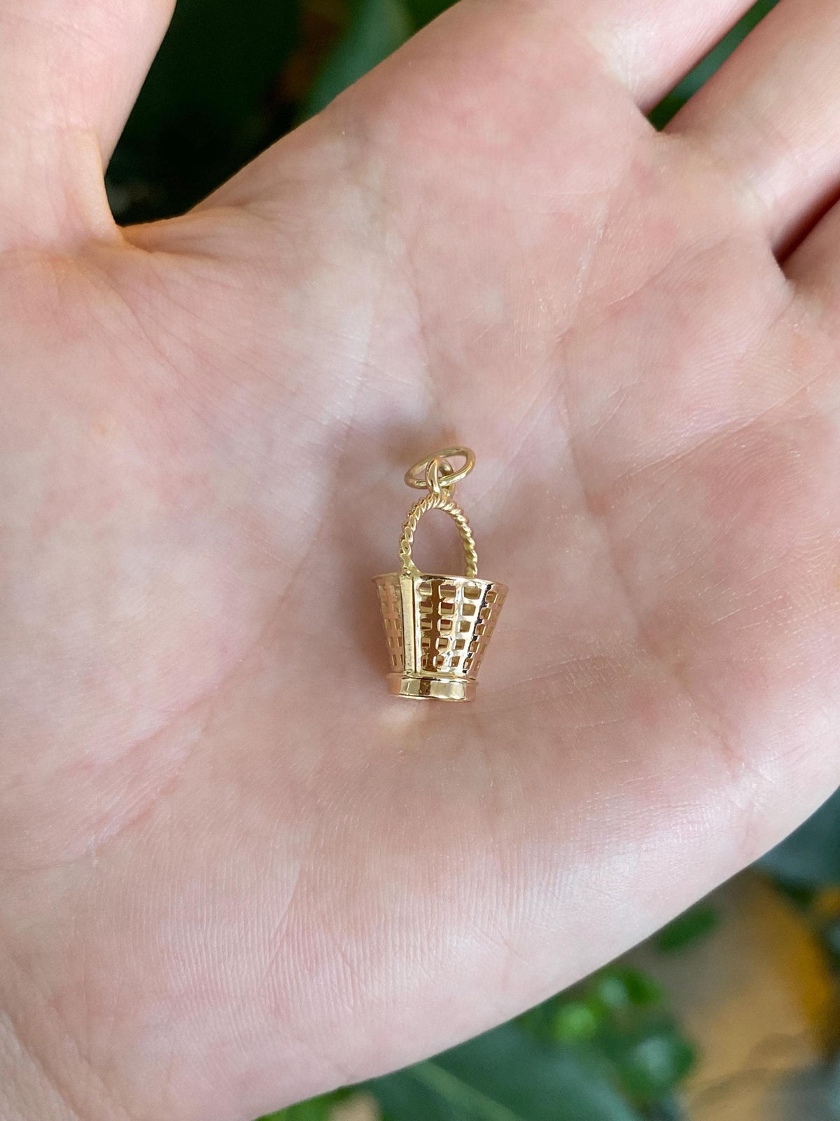 Vintage Solid 18k Yellow Gold Open Work Basket Charm