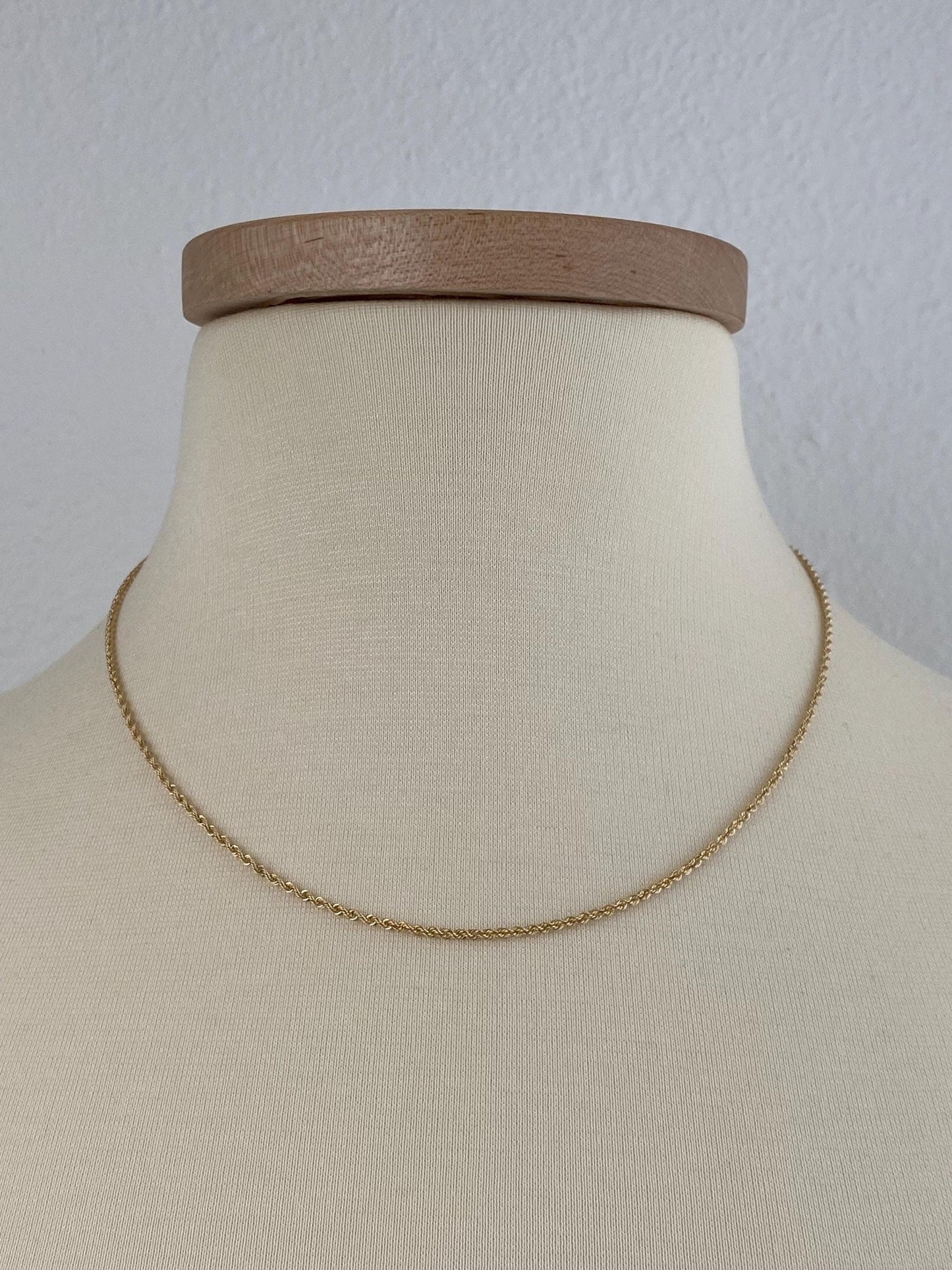 Vintage Solid 14k Yellow Gold Dainty Rope Chain Necklace - 18 inches