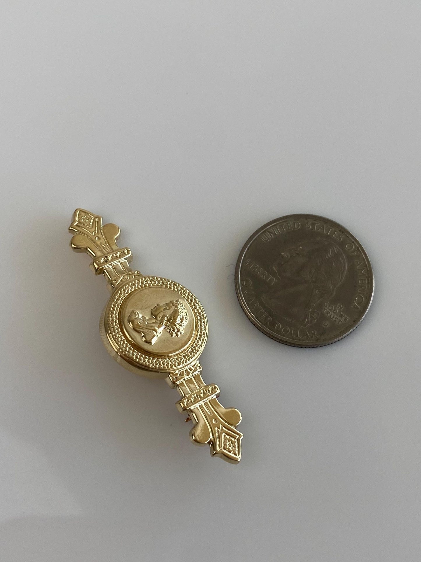 Vintage Solid 10k Yellow Gold Lady Brooch Pin
