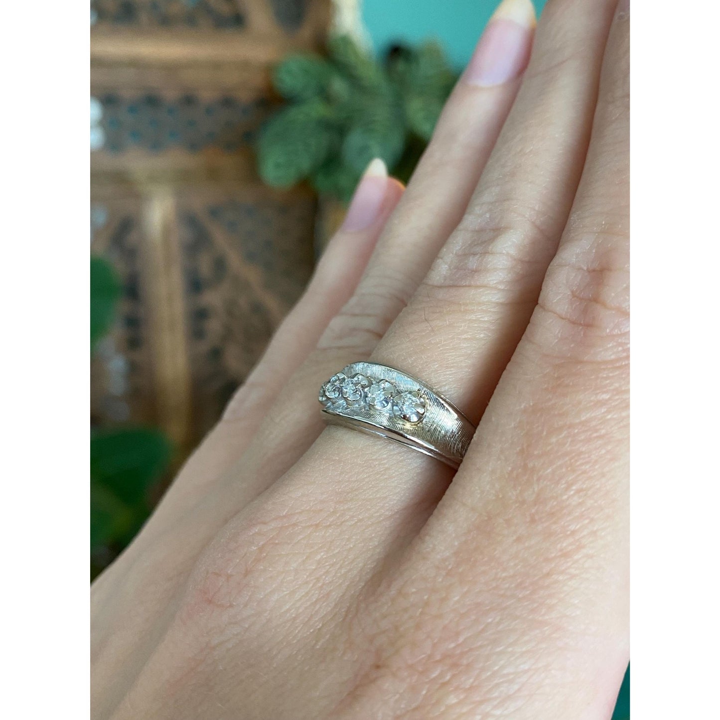 Vintage Solid 14k White Gold Diamond Ring Band - Size 8.5