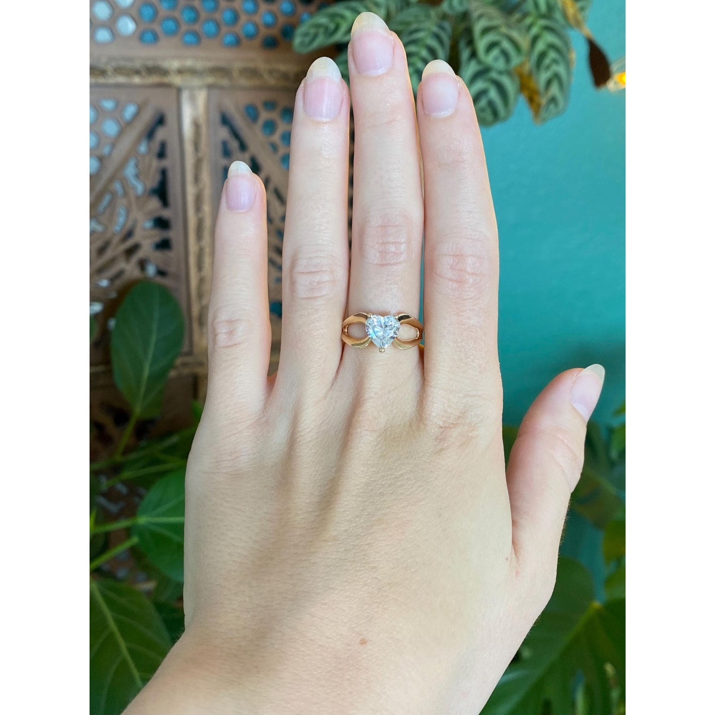 Vintage Solid 14k Yellow Gold Clear Cubic Zirconia Heart Ring - Size 6.75