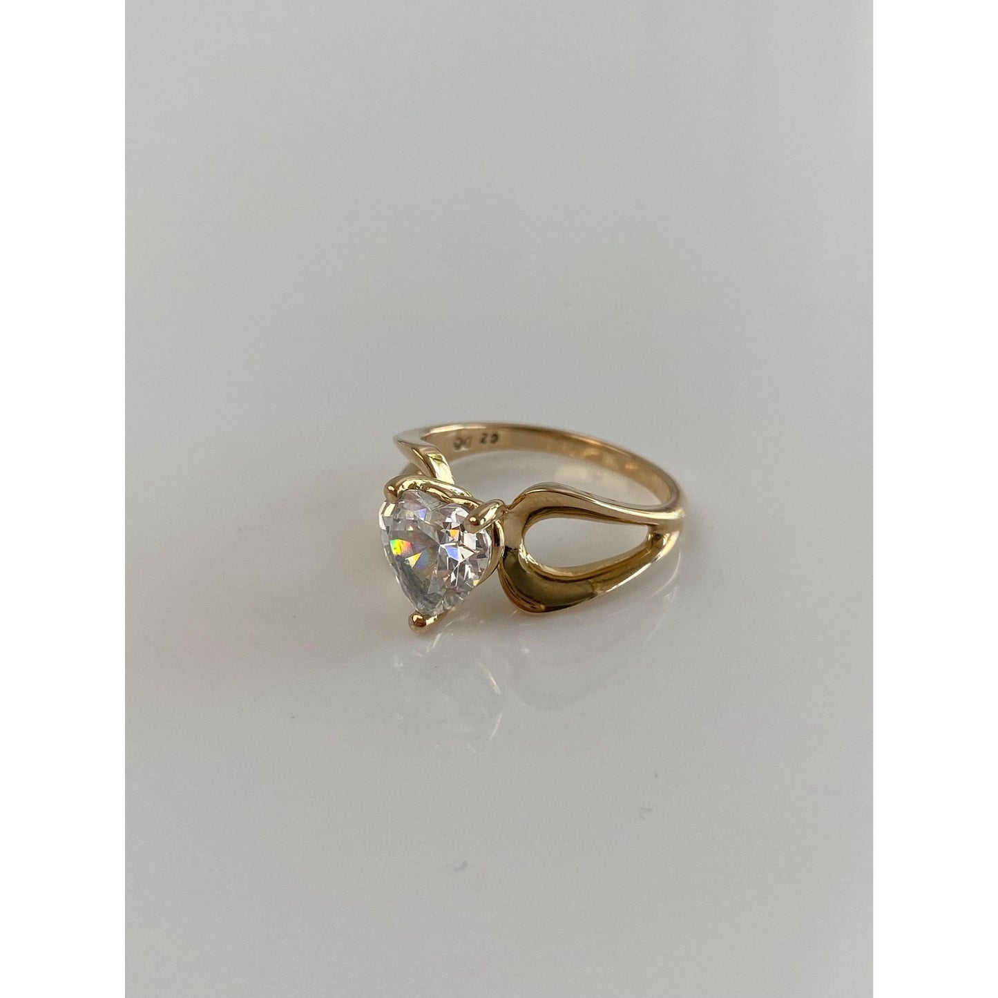 Vintage Solid 14k Yellow Gold Clear Cubic Zirconia Heart Ring - Size 6.75