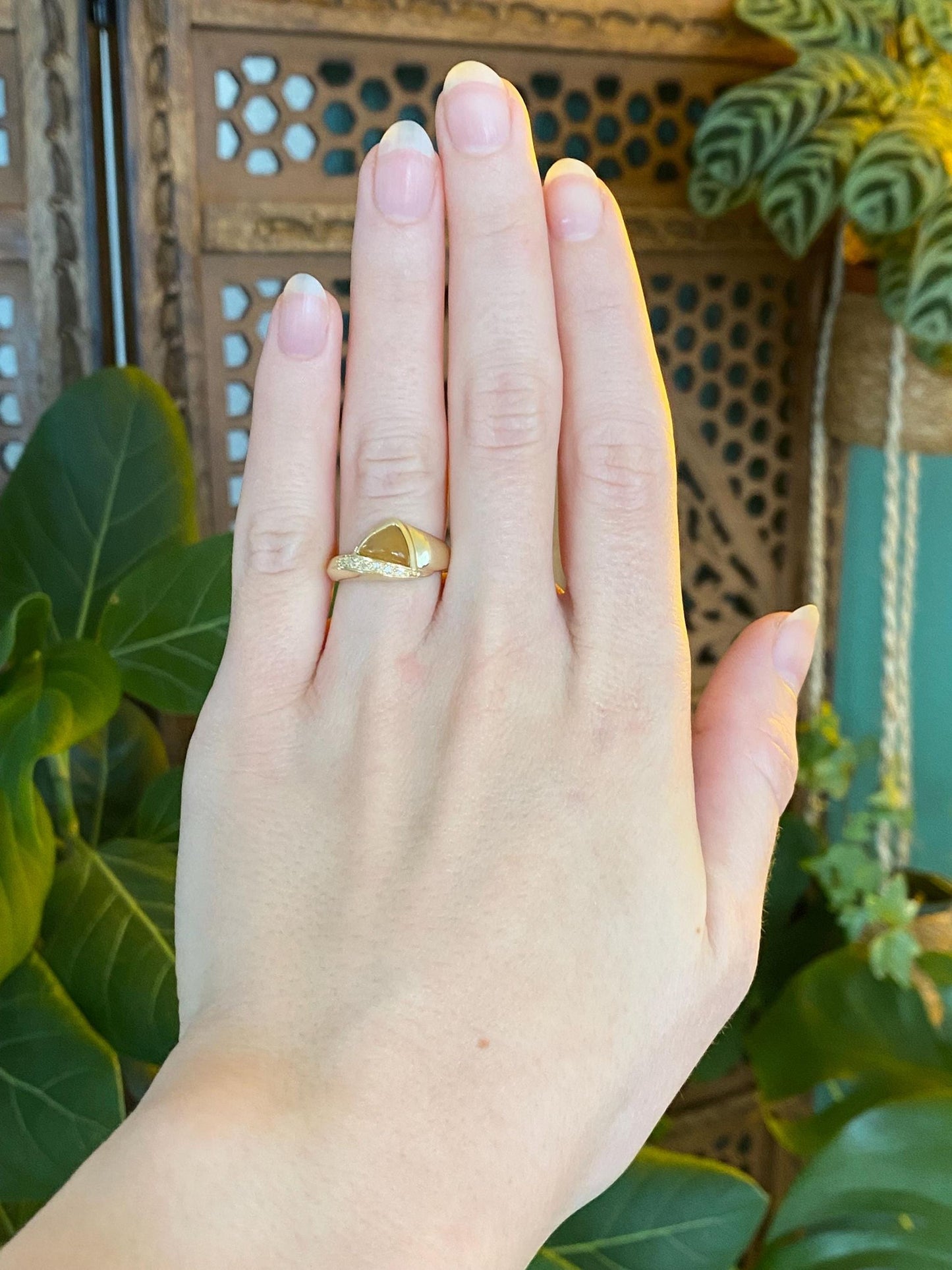 Vintage Solid 14k Yellow Gold Diamond Yellow Jade Ring - Size 5