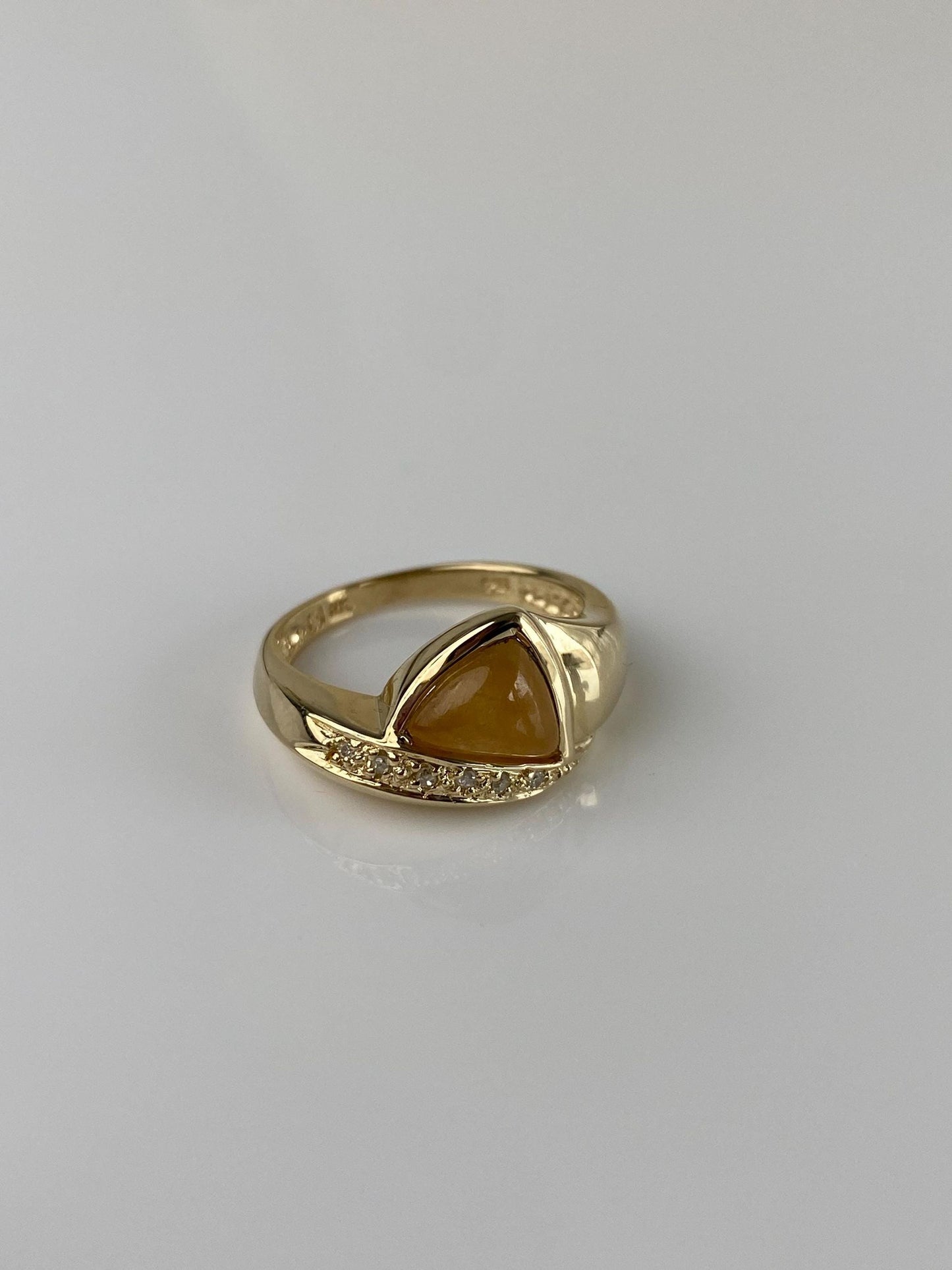 Vintage Solid 14k Yellow Gold Diamond Yellow Jade Ring - Size 5