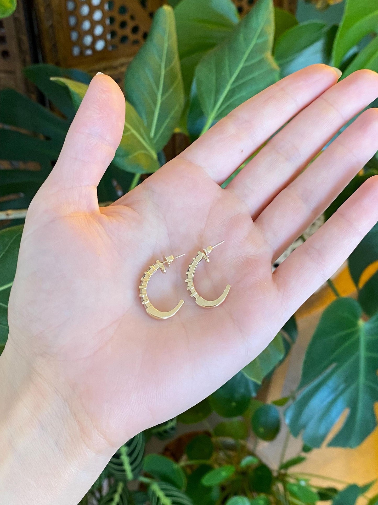 Vintage Solid 14k Yellow Gold Diamond Drop Earrings