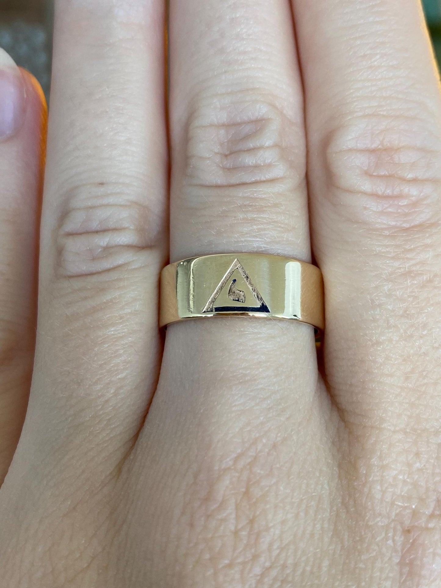 Vintage Solid 14k Yellow Gold Masonic St.Paul Minnesota Straight Edge Ring Band - Size 8.25