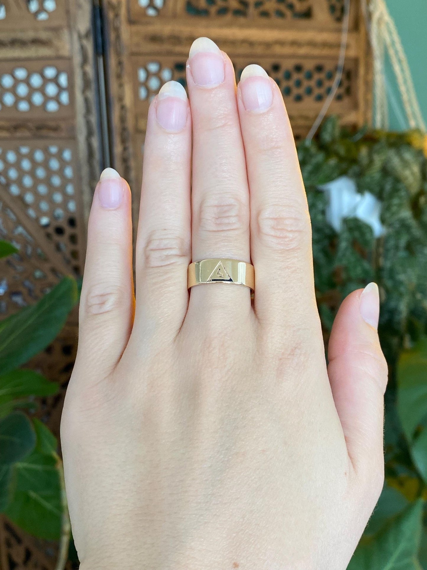 Vintage Solid 14k Yellow Gold Masonic St.Paul Minnesota Straight Edge Ring Band - Size 8.25