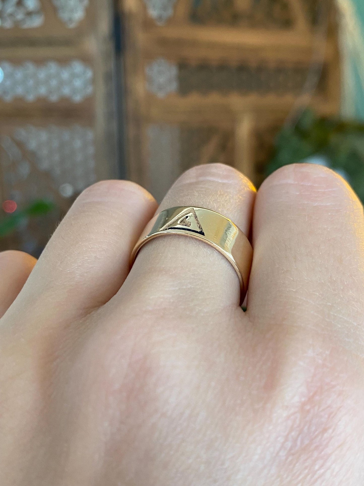 Vintage Solid 14k Yellow Gold Masonic St.Paul Minnesota Straight Edge Ring Band - Size 8.25