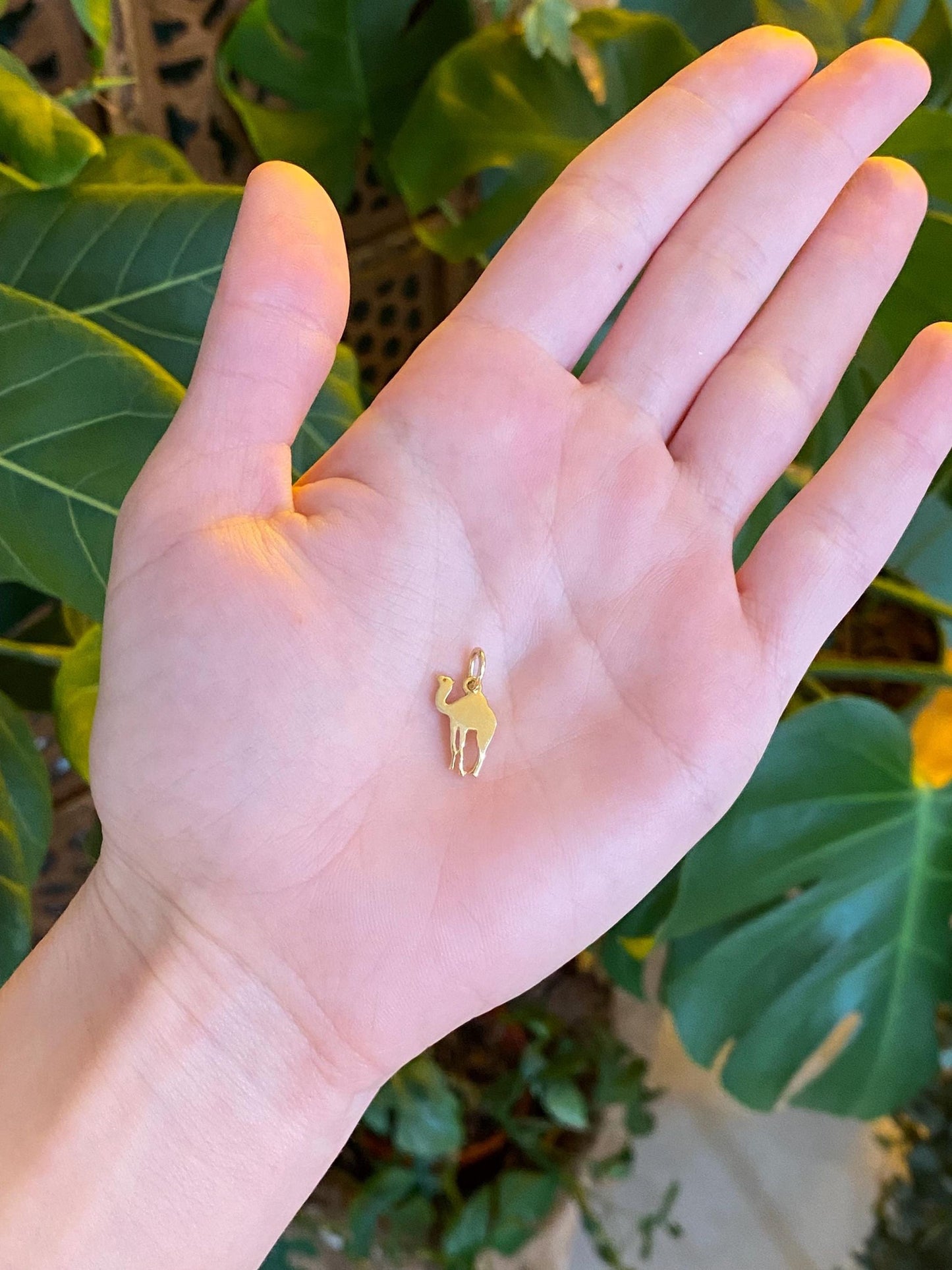 Vintage Solid 18k Yellow Gold Camel Charm