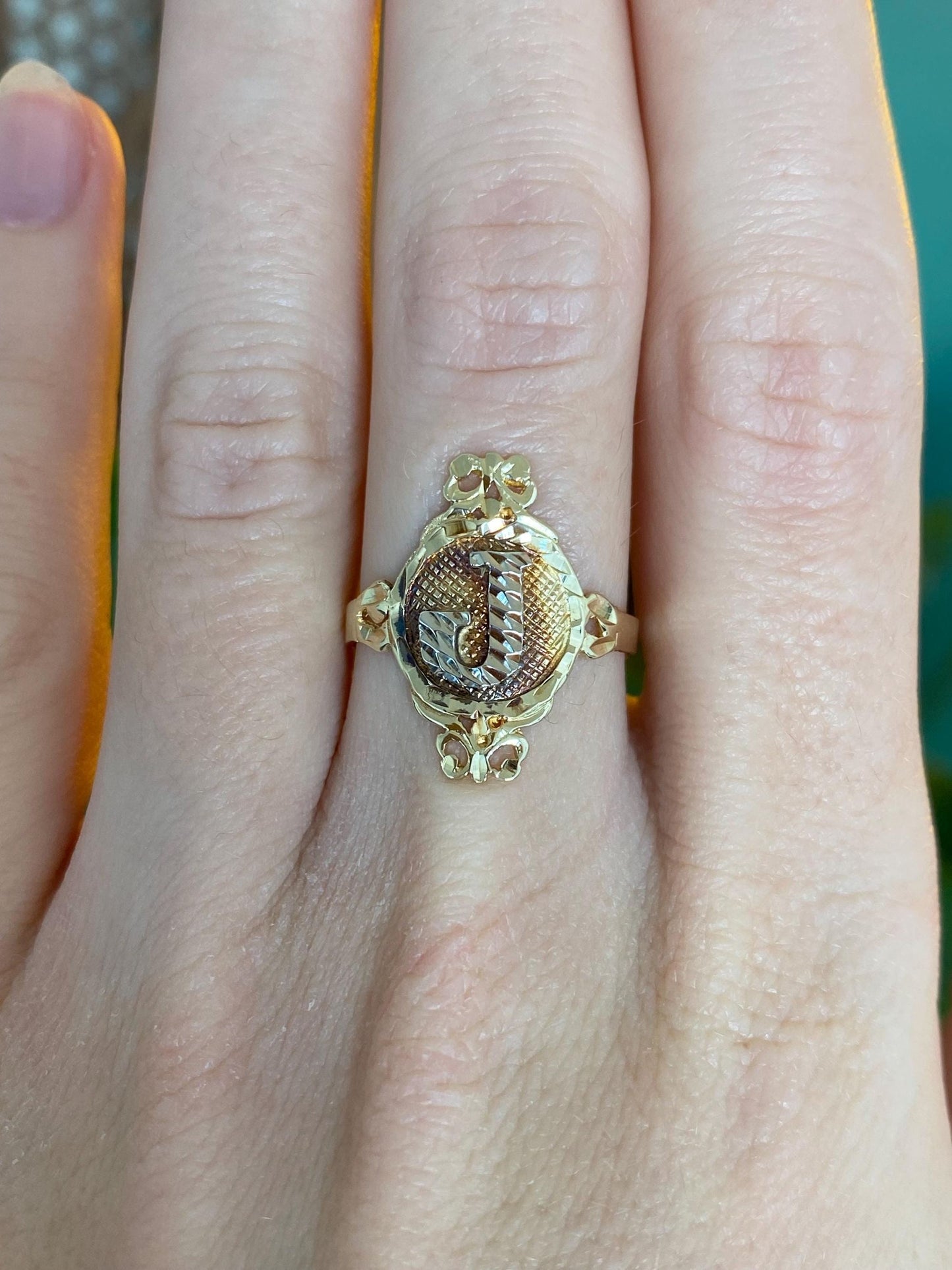 Vintage Solid 14k Tri Tone Gold Initial Diamond Cut 'J' Ring - Size 7