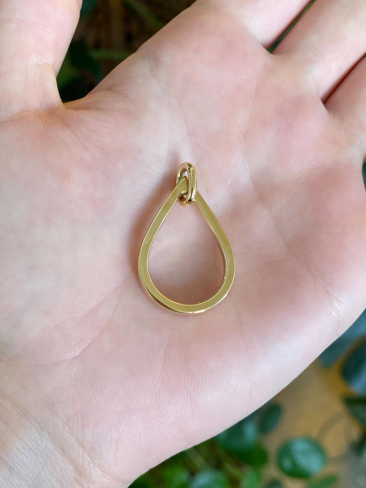 14k Yellow Gold Teardrop Pendant