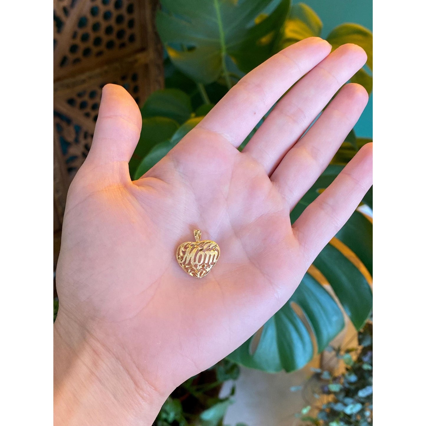 Vintage Solid 14k Yellow Gold Openwork Mom Heart Charm