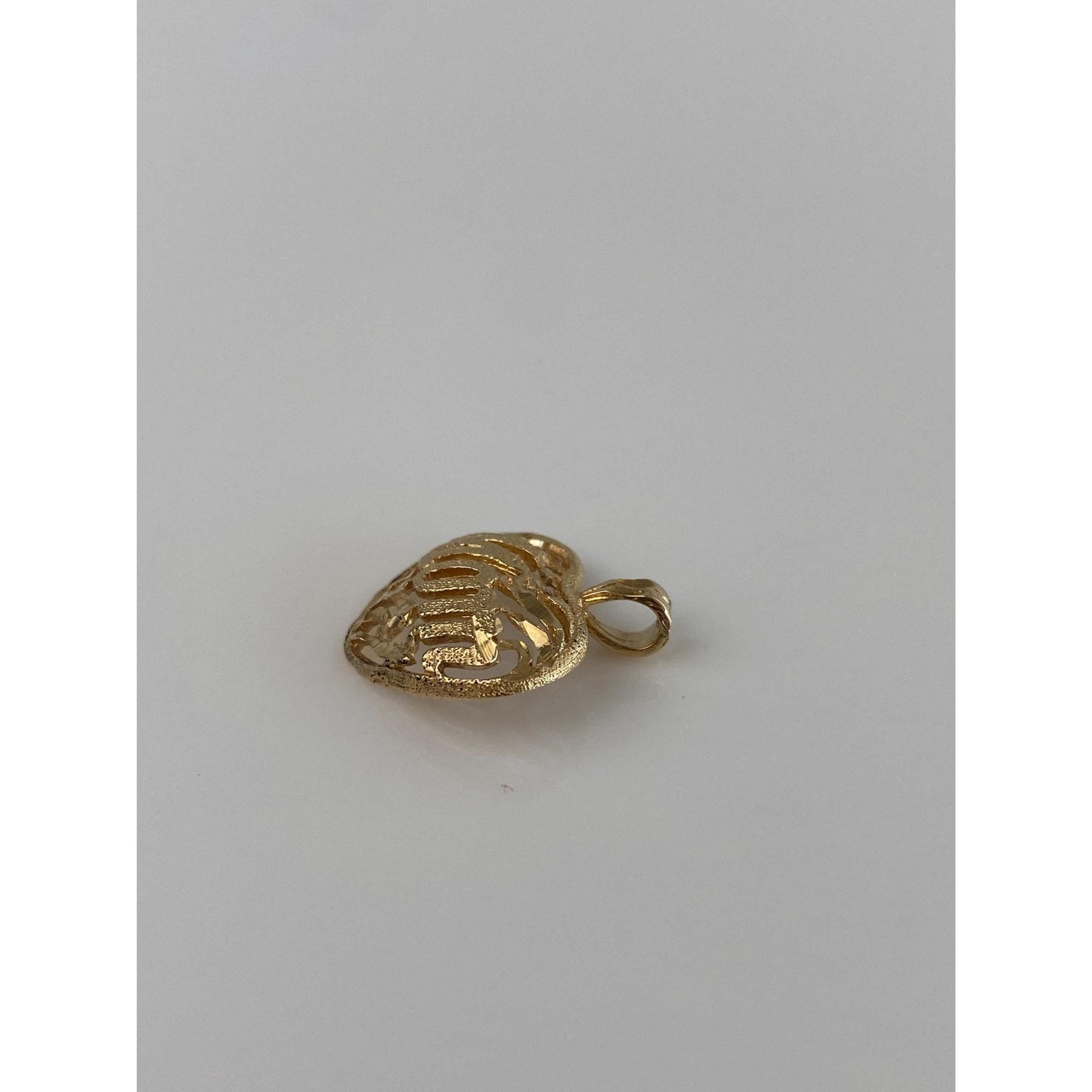 Vintage Solid 14k Yellow Gold Openwork Mom Heart Charm