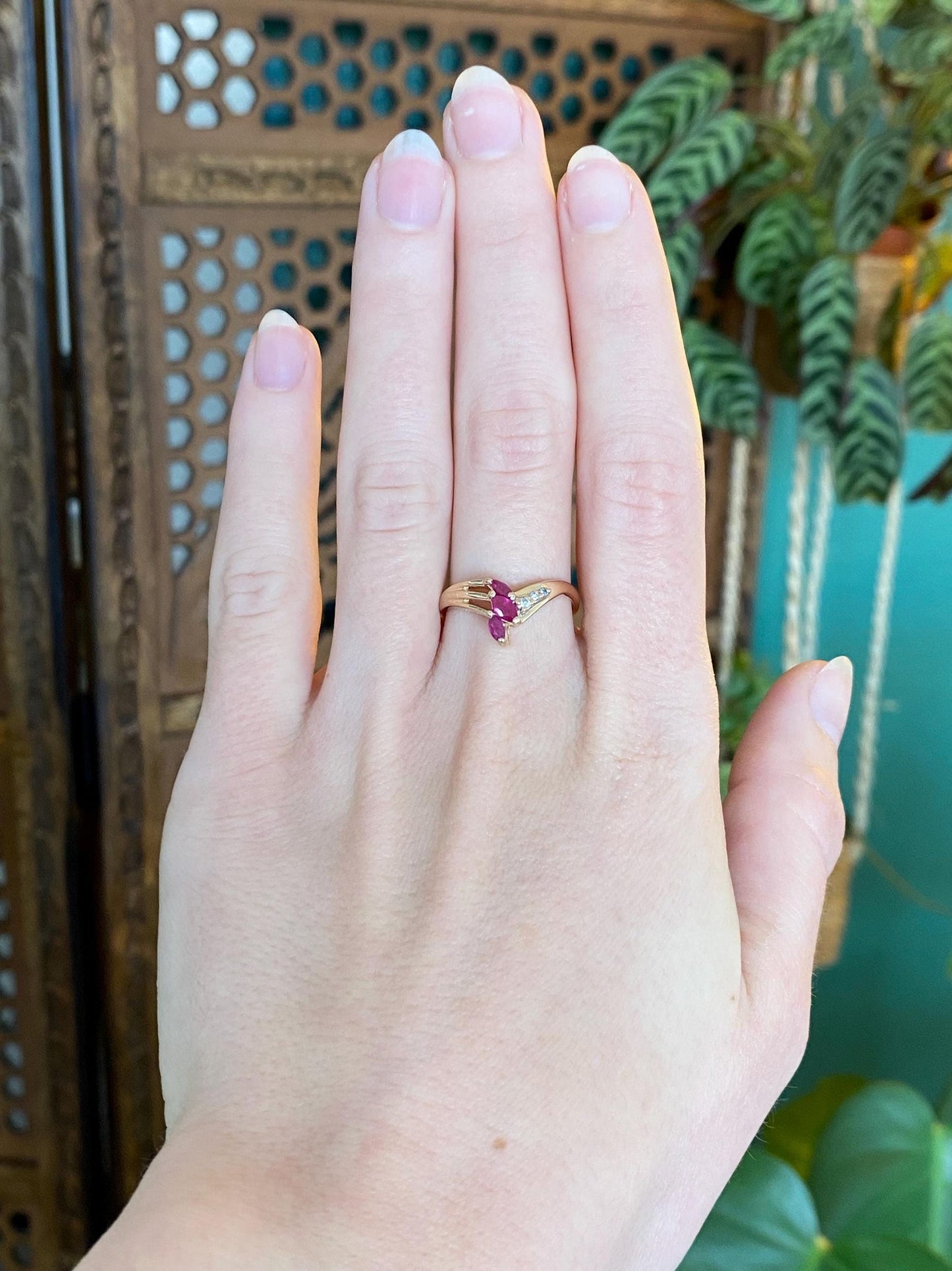 Vintage Solid 14k Yellow Gold Ruby Diamond Chevron Ring - Size 8