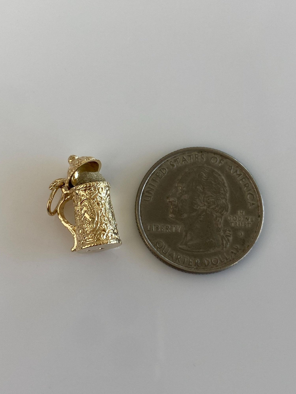 Vintage Solid 14k Yellow Gold Floral Beer Stein w/ Glass Bead Enamel Foam Charm