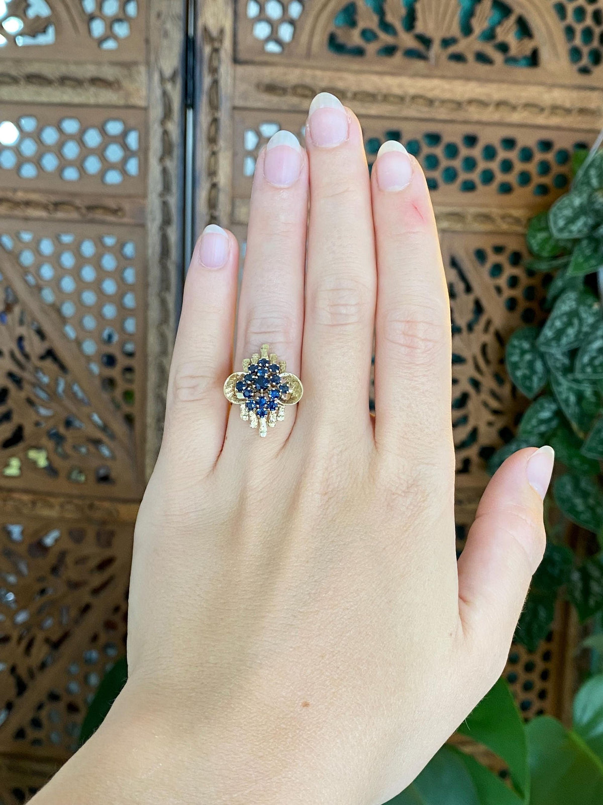 Vintage Solid 14k Yellow Gold Blue Sapphire Cluster Ring - Size 6