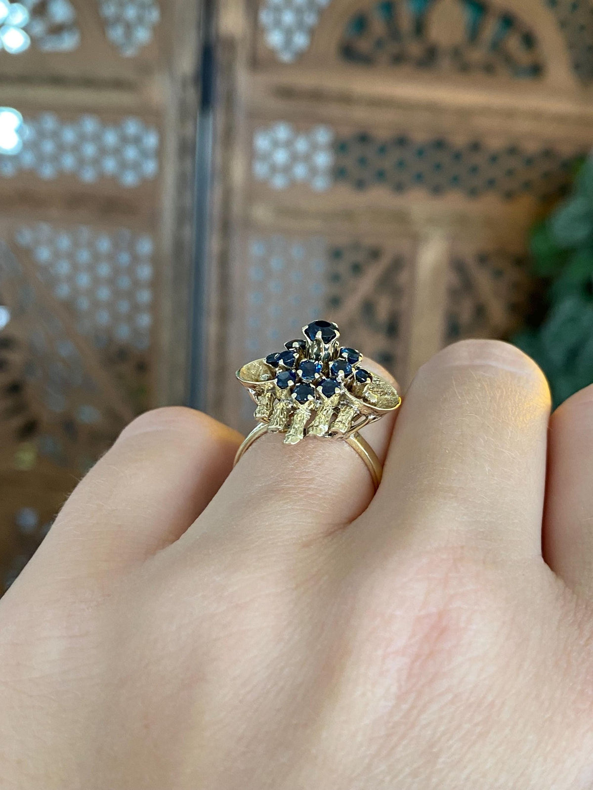 Vintage Solid 14k Yellow Gold Blue Sapphire Cluster Ring - Size 6