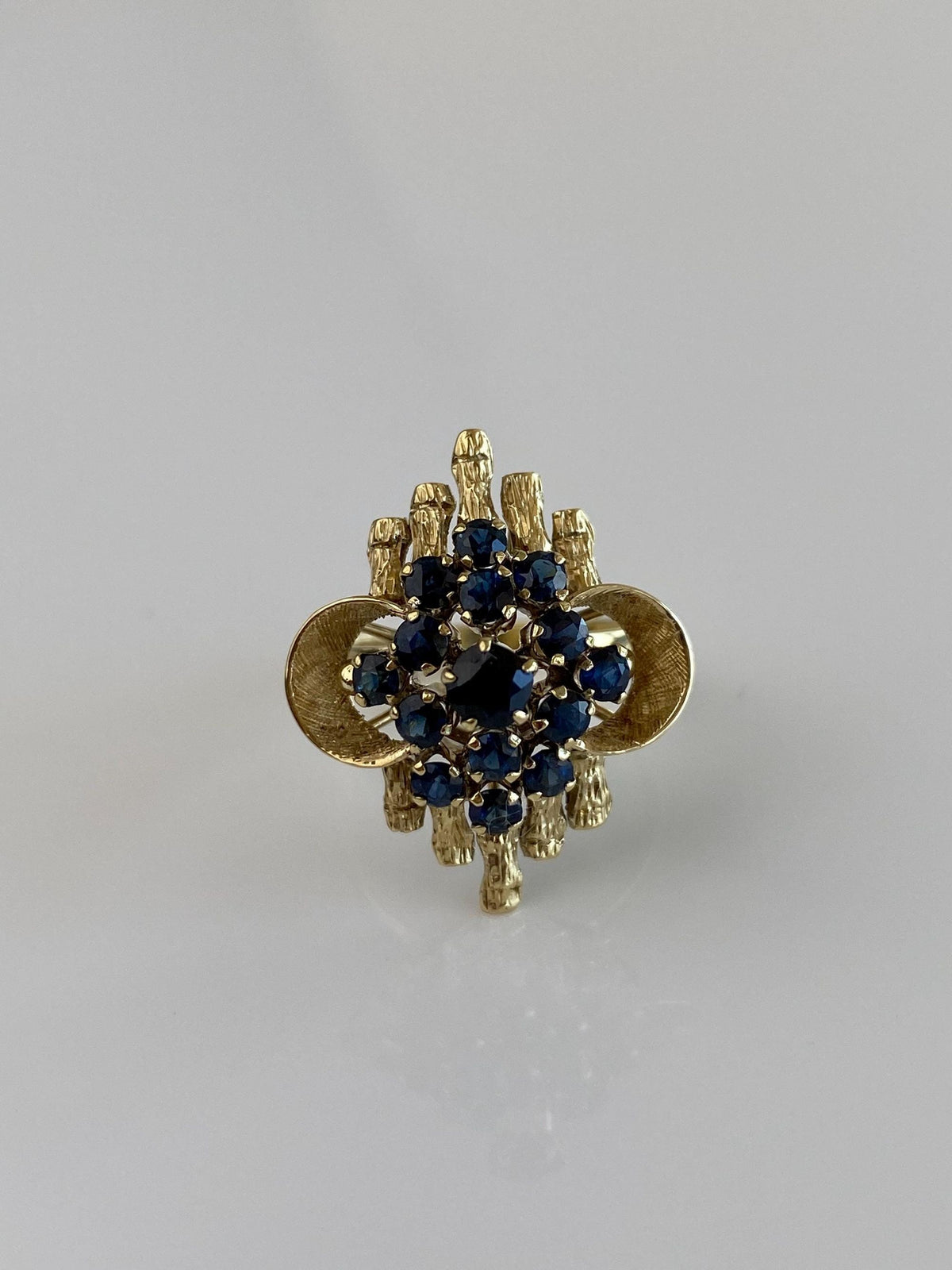 Vintage Solid 14k Yellow Gold Blue Sapphire Cluster Ring - Size 6