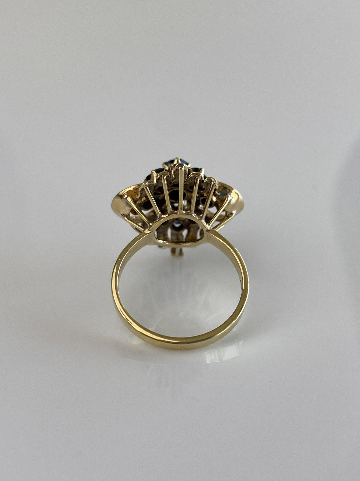 Vintage Solid 14k Yellow Gold Blue Sapphire Cluster Ring - Size 6
