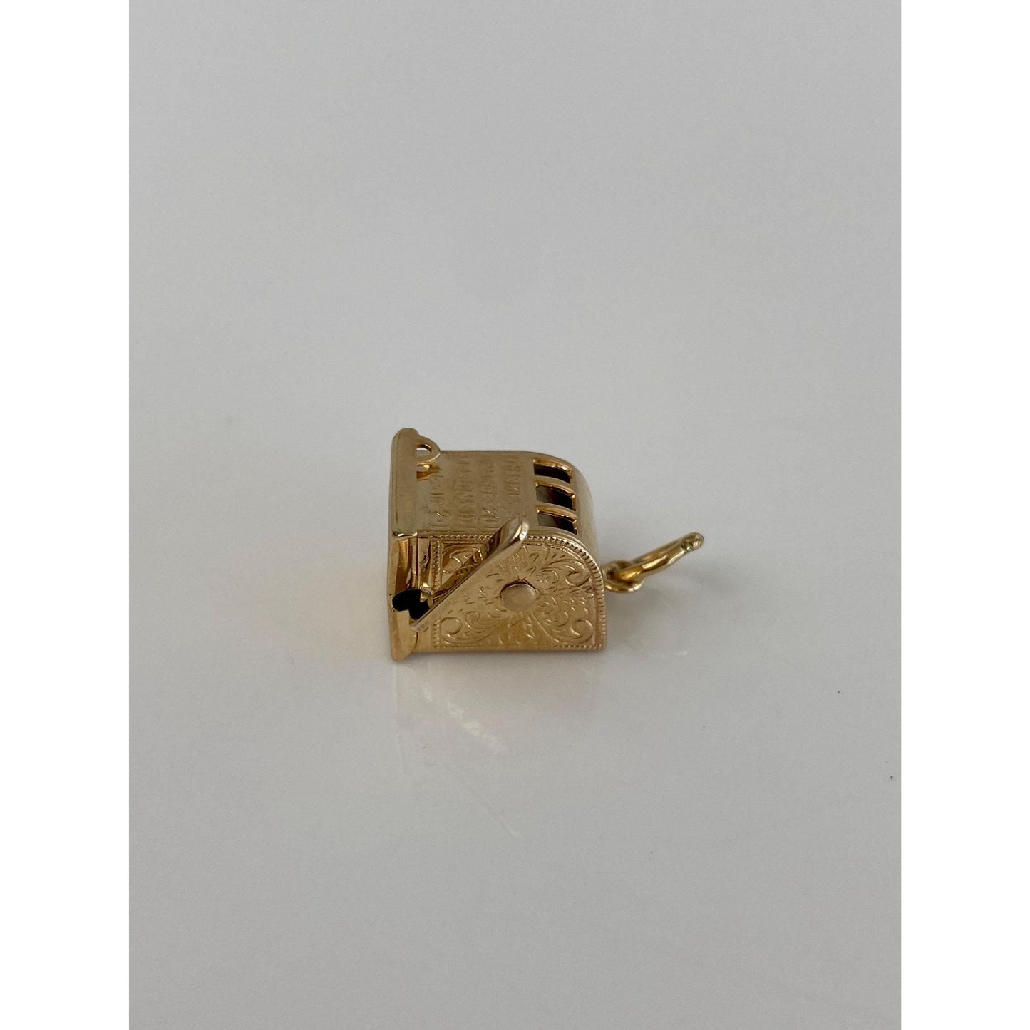 Vintage Solid 14k Yellow Gold Articulated Slot Machine Charm