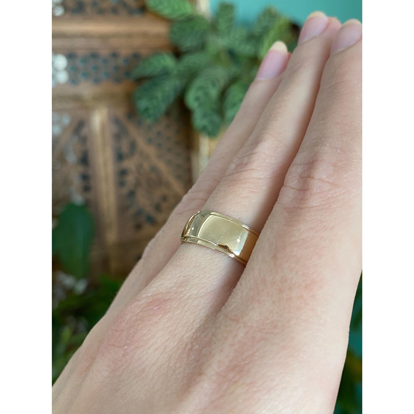 Vintage Solid 14k Yellow Gold Wide Lined Ring Band - Size 7.25