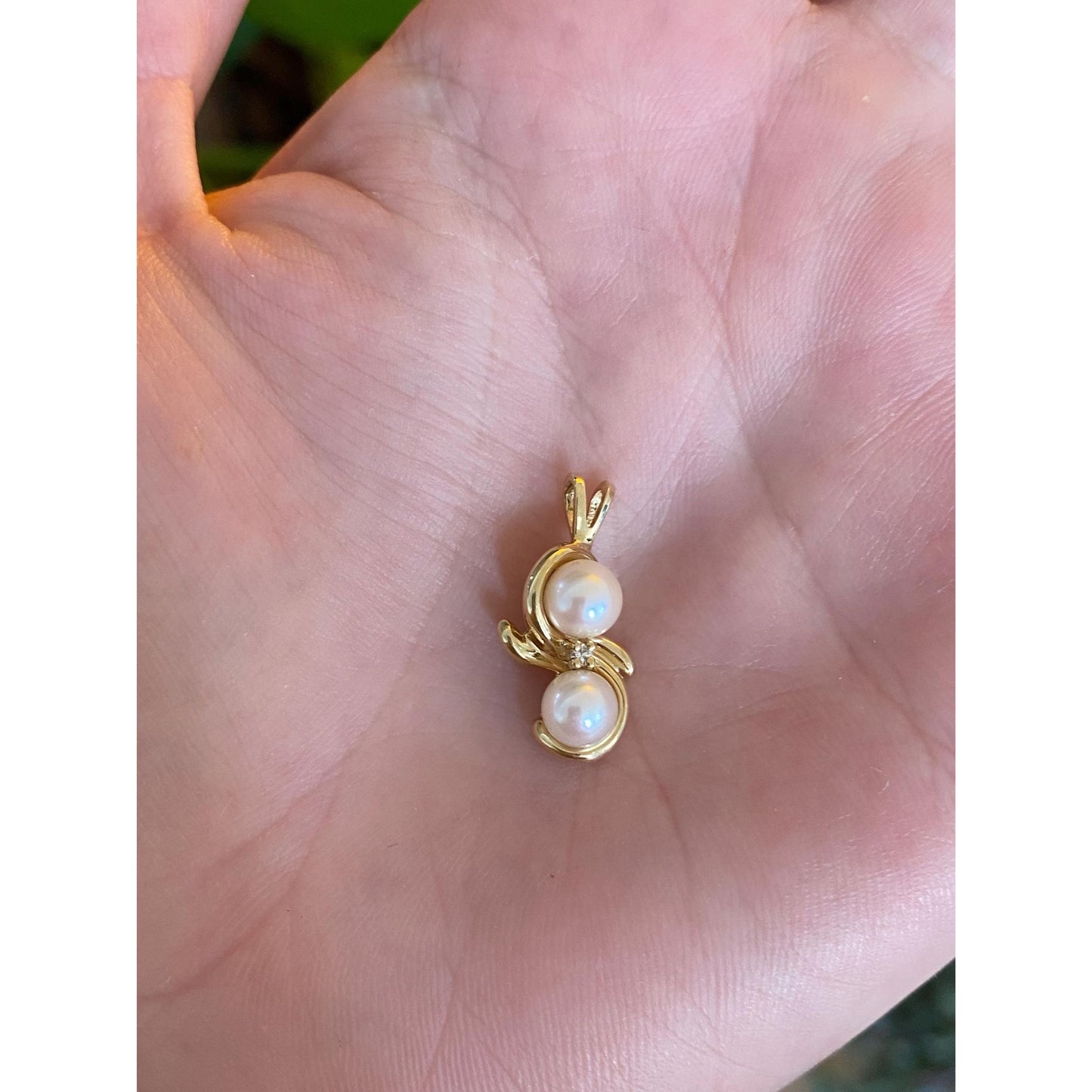 Vintage Solid 14k Yellow Gold Diamond Pearls Charm
