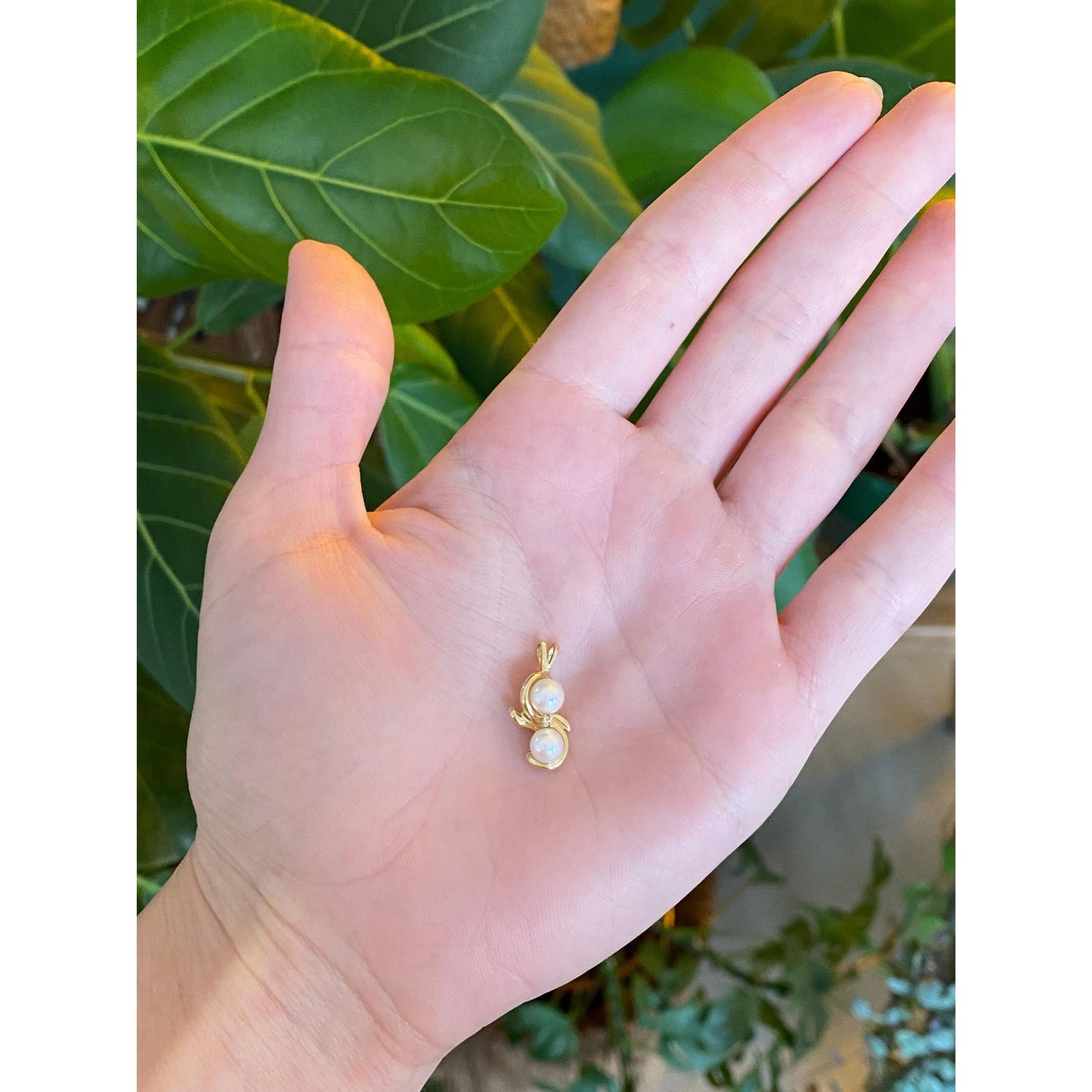 Vintage Solid 14k Yellow Gold Diamond Pearls Charm