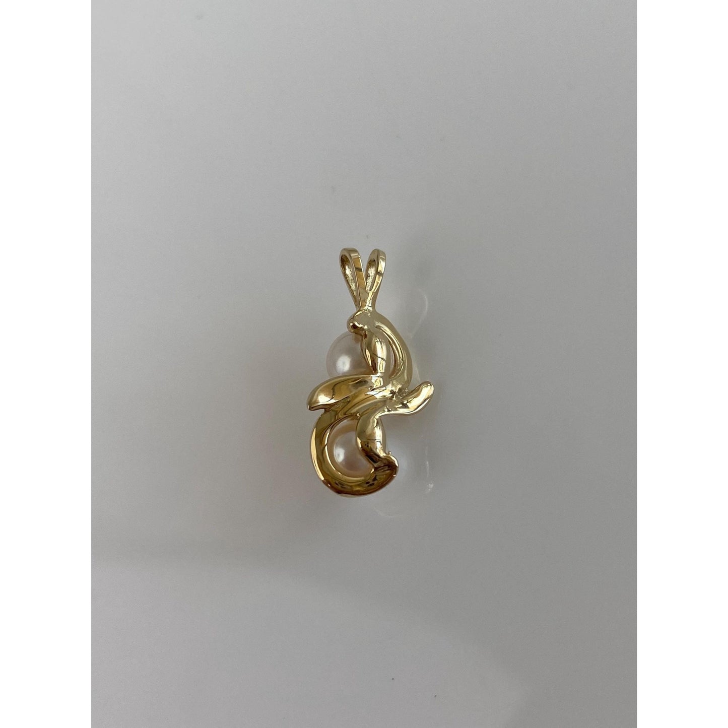 Vintage Solid 14k Yellow Gold Diamond Pearls Charm