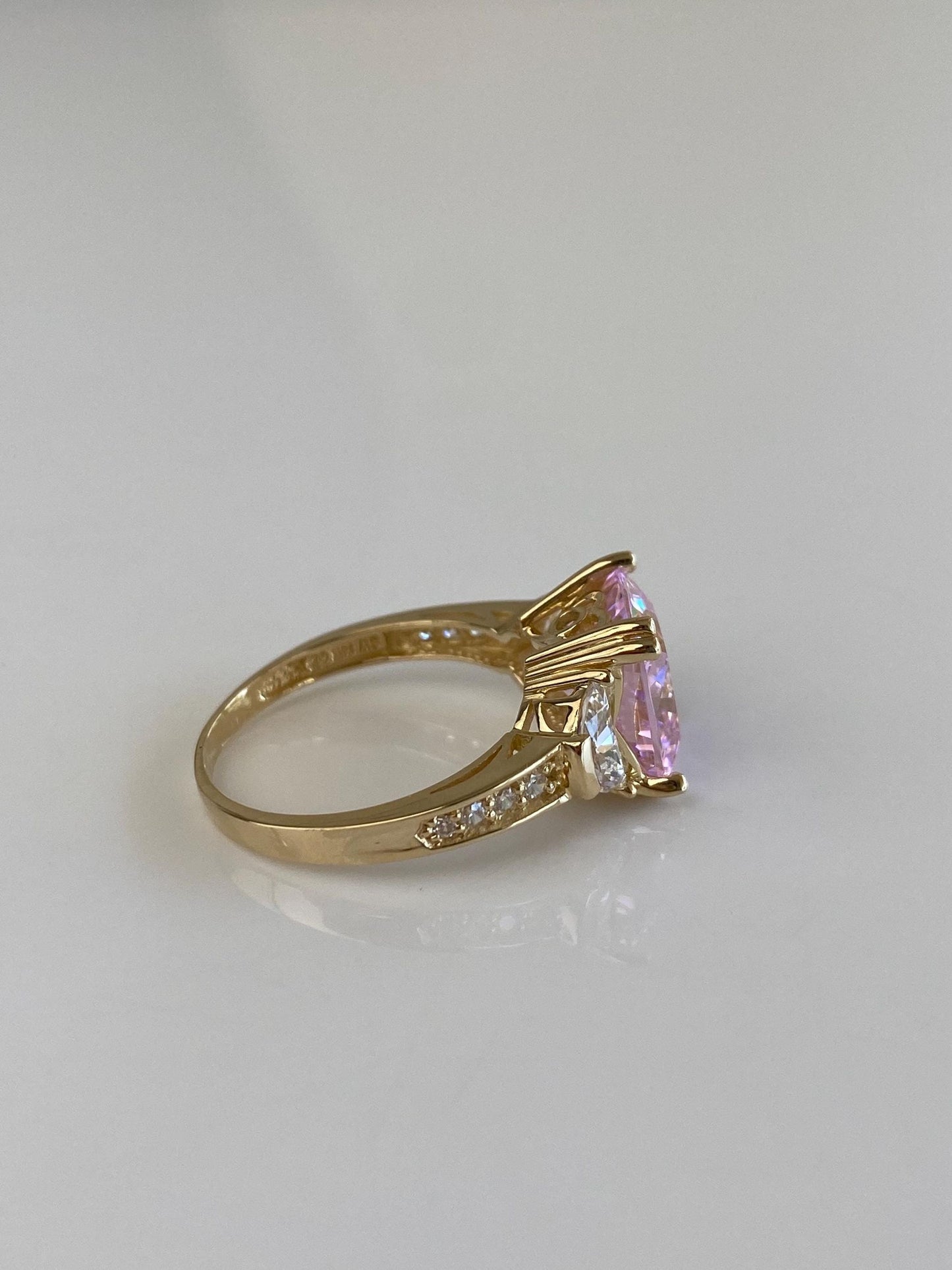 Vintage Solid 14k Yellow Gold Pink & Clear Cubic Zirconia Ring - Size 8