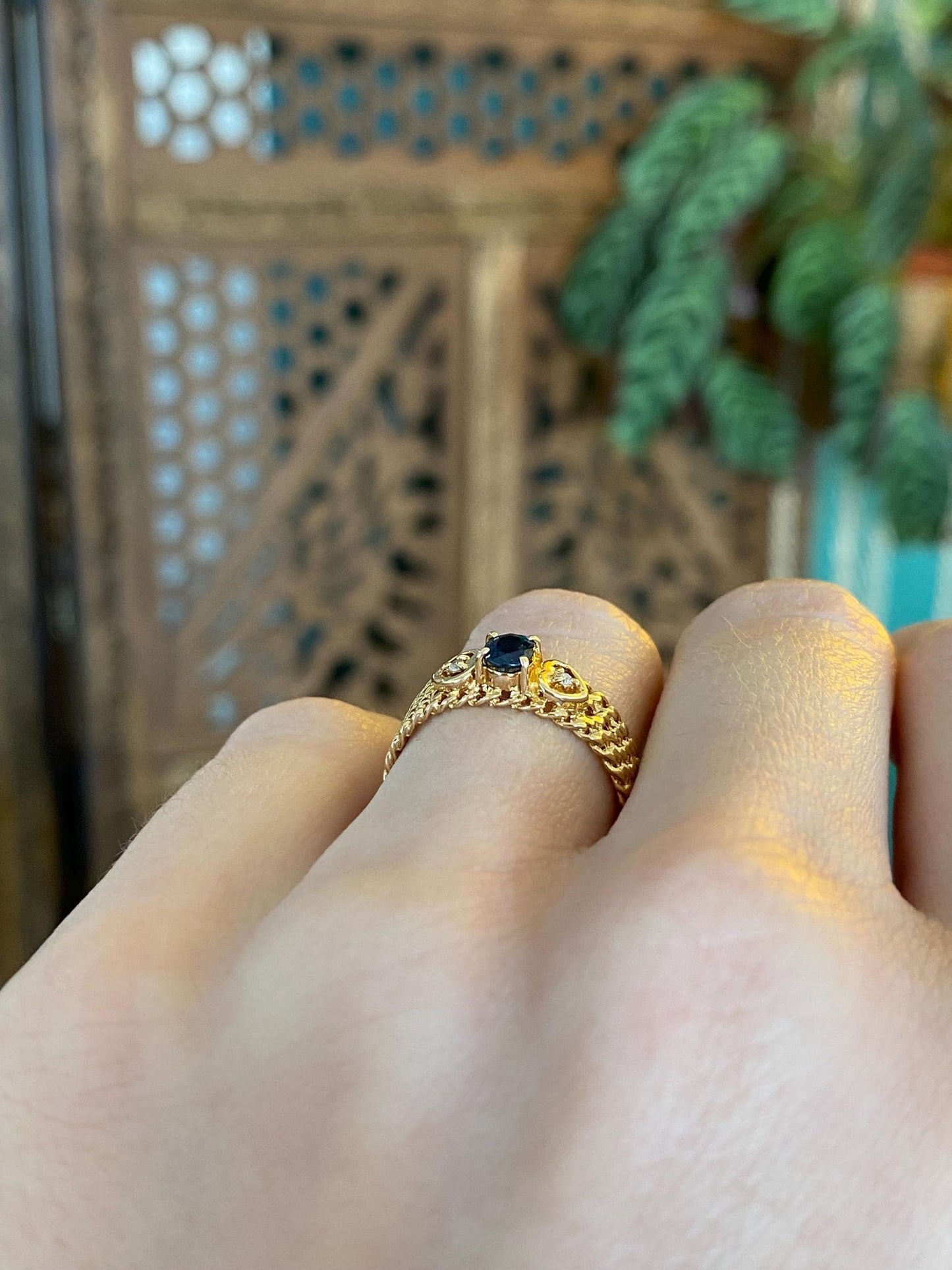 Vintage Solid 18k Yellow Gold Diamond Blue Sapphire Designed Ring Band - Size 6