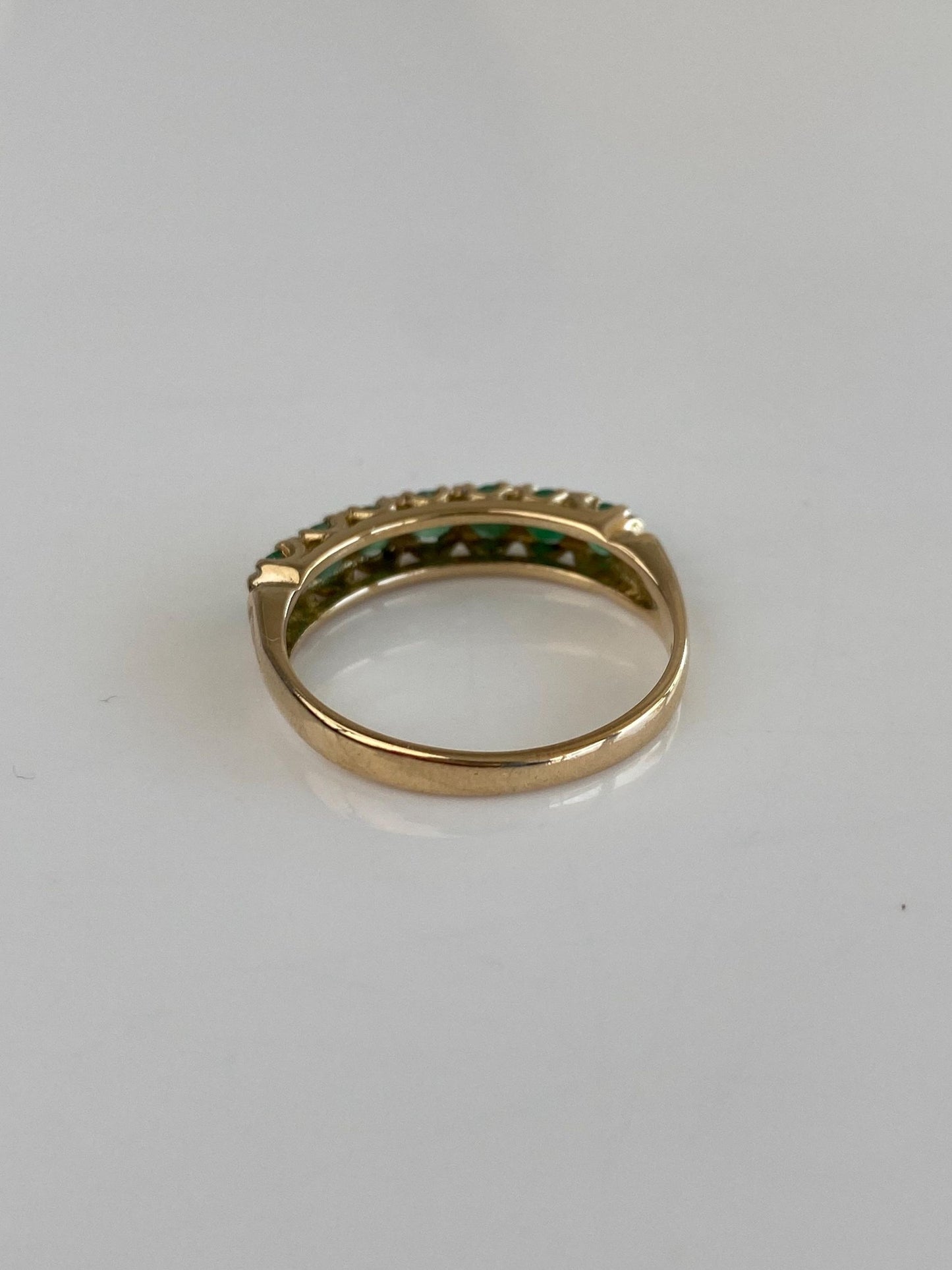 Vintage Solid 9k Yellow Gold Emerald Row Ring - Size 8