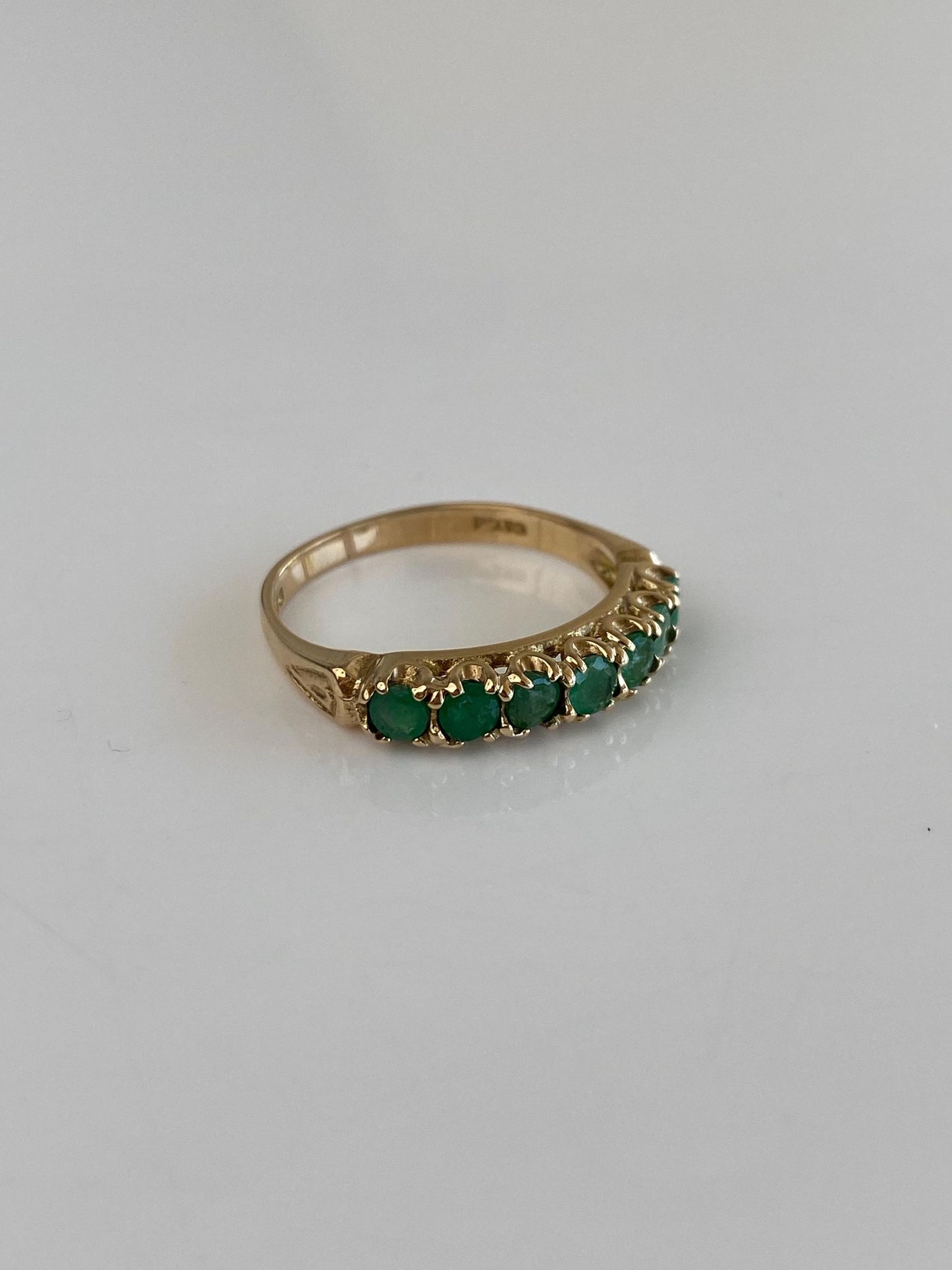 Vintage Solid 9k Yellow Gold Emerald Row Ring - Size 8