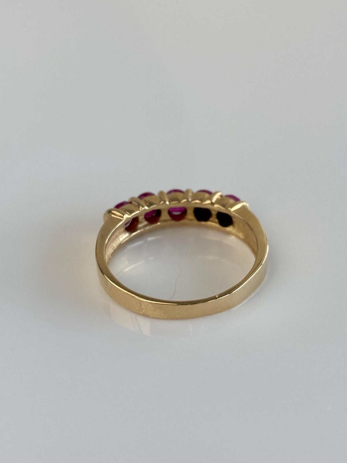 Vintage Solid 10k Yellow Gold Ruby Row Ring - Size 8.75