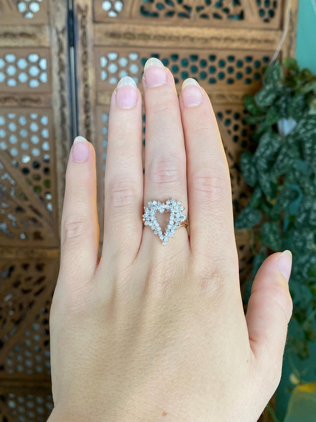 Vintage Solid 14k White & Yellow Gold Diamonds Heart Ring - Size 6.5