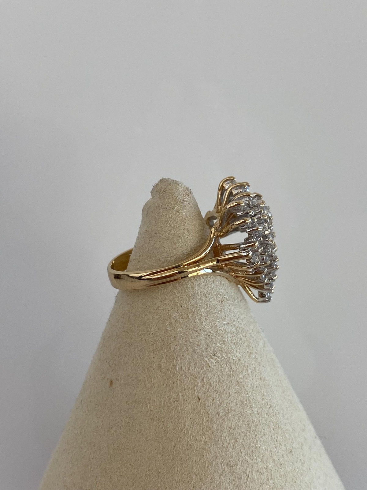 Vintage Solid 14k White & Yellow Gold Diamonds Heart Ring - Size 6.5