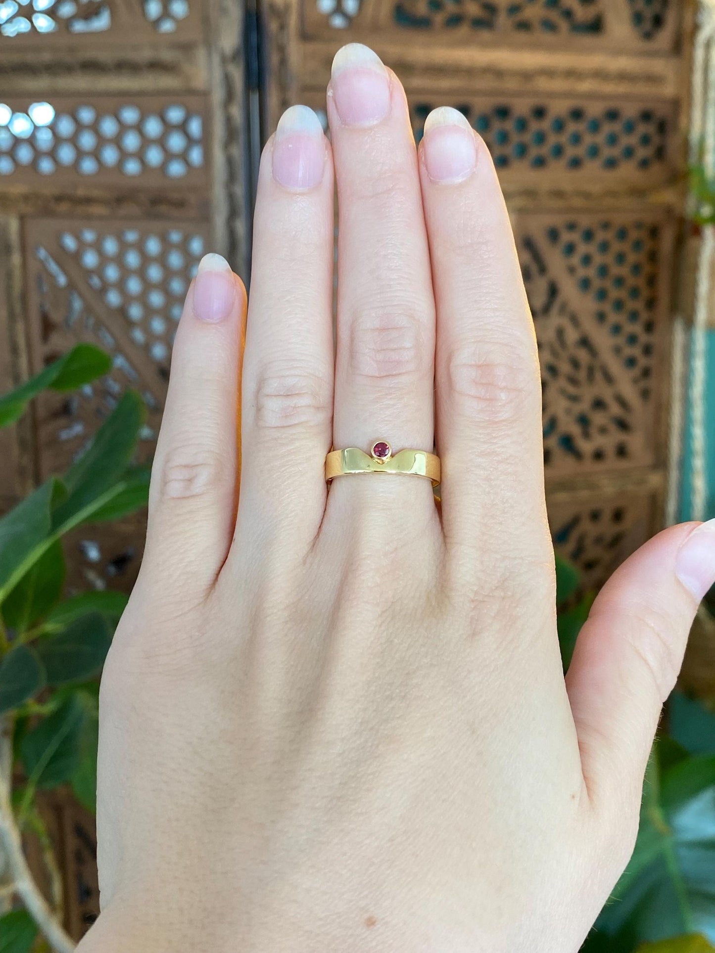 Vintage Solid 18k Yellow Gold Red Sapphire Ring Band - Size 6