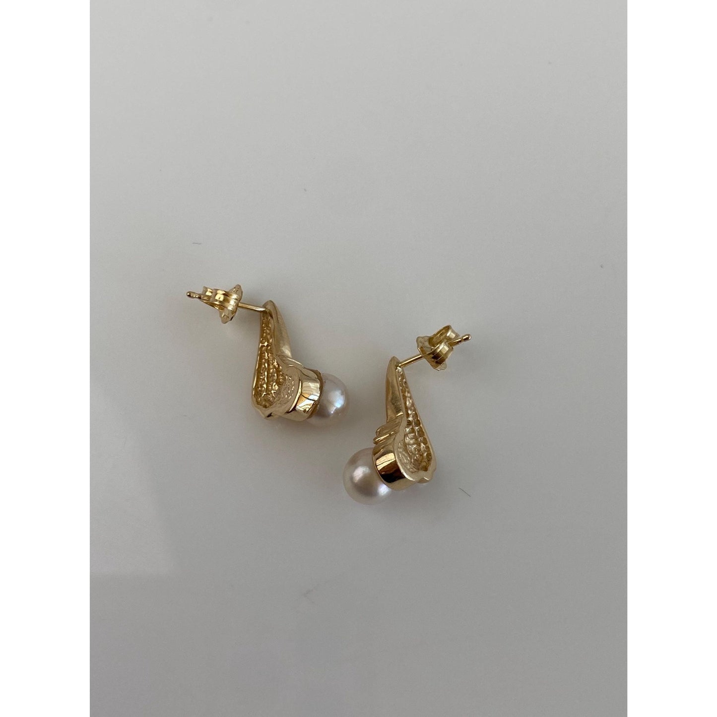 Vintage Solid 14k Yellow Gold Diamond Pearl Fluted Twist Drop Earrings
