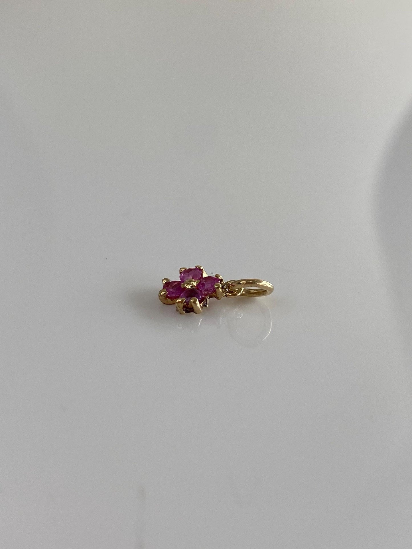 Vintage Solid 14k Yellow Gold Pink Sapphire Flower Charm